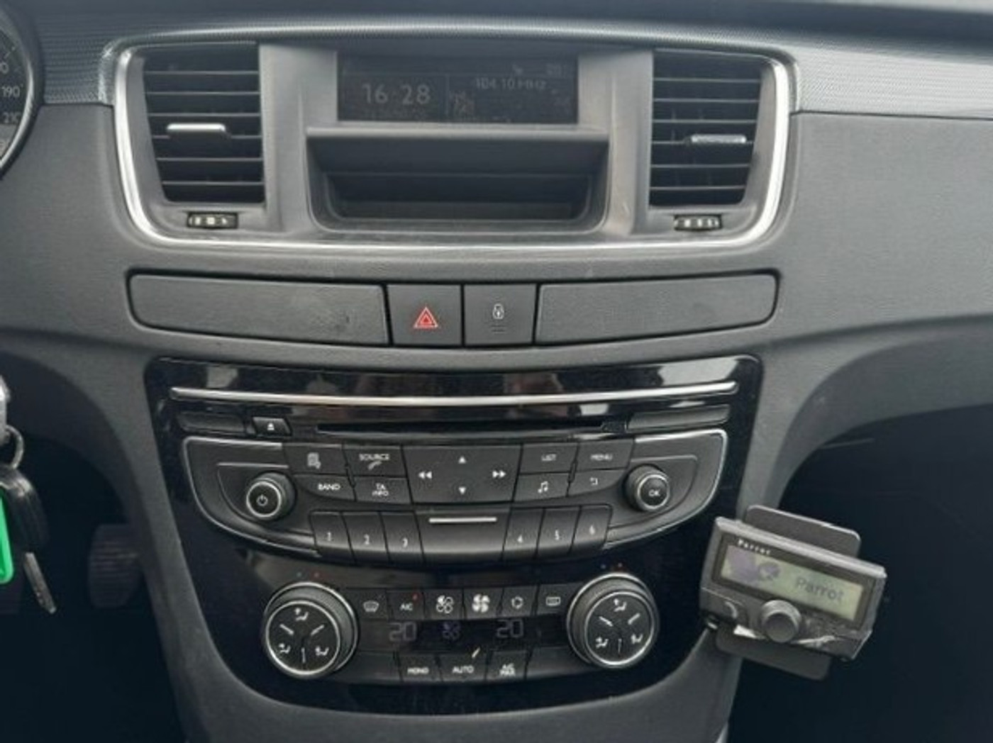 Foto van Peugeot 508, 1,6 HDI 114 HK SW