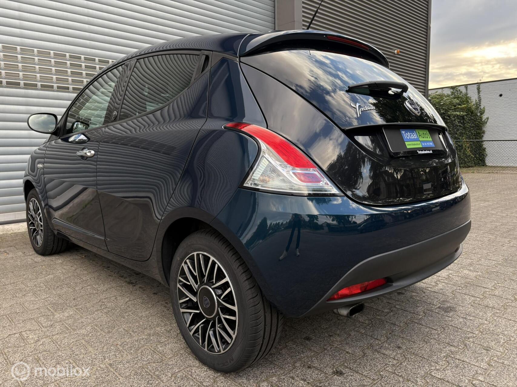 Foto van Lancia Ypsilon