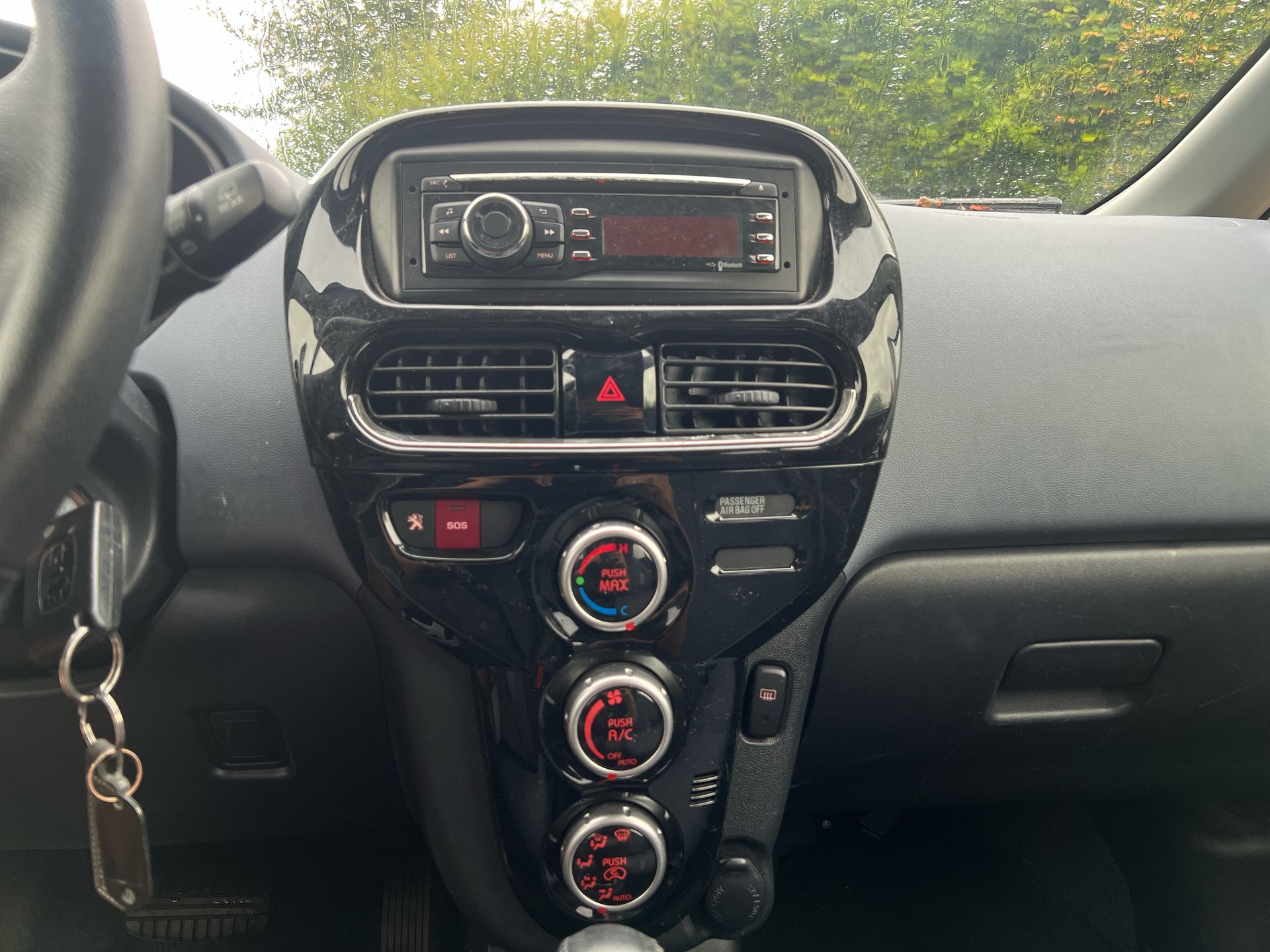 Foto van Peugeot Ion