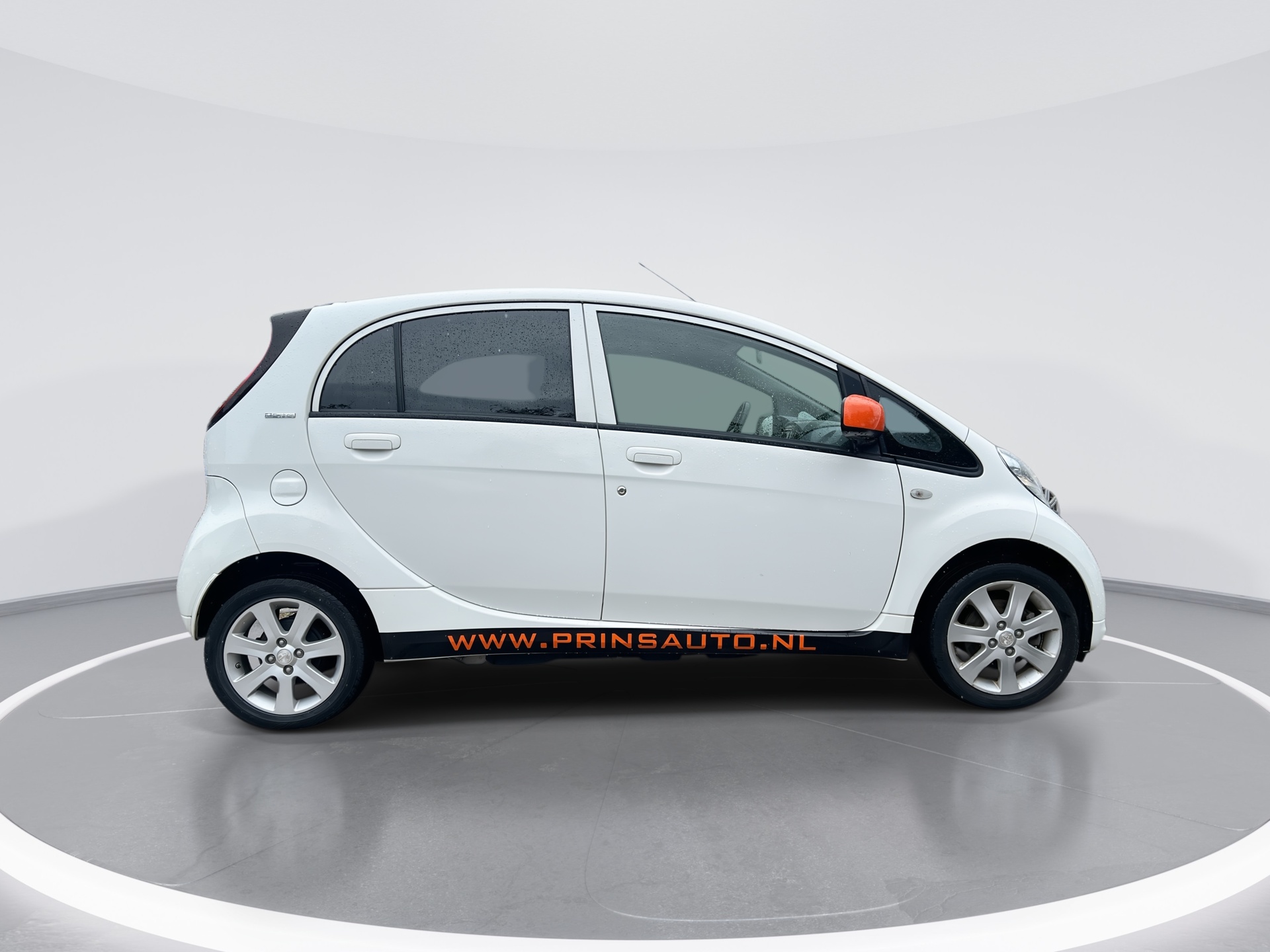 Foto van Peugeot Ion