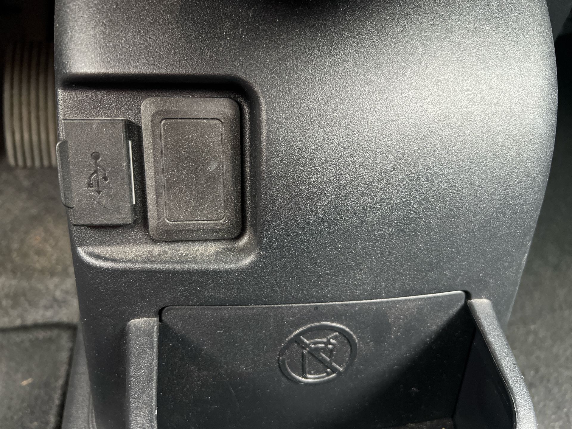 Foto van Peugeot Ion