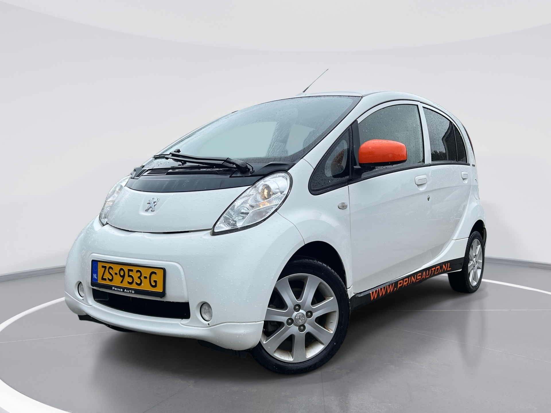 Peugeot Ion Active 2019 - voorkant