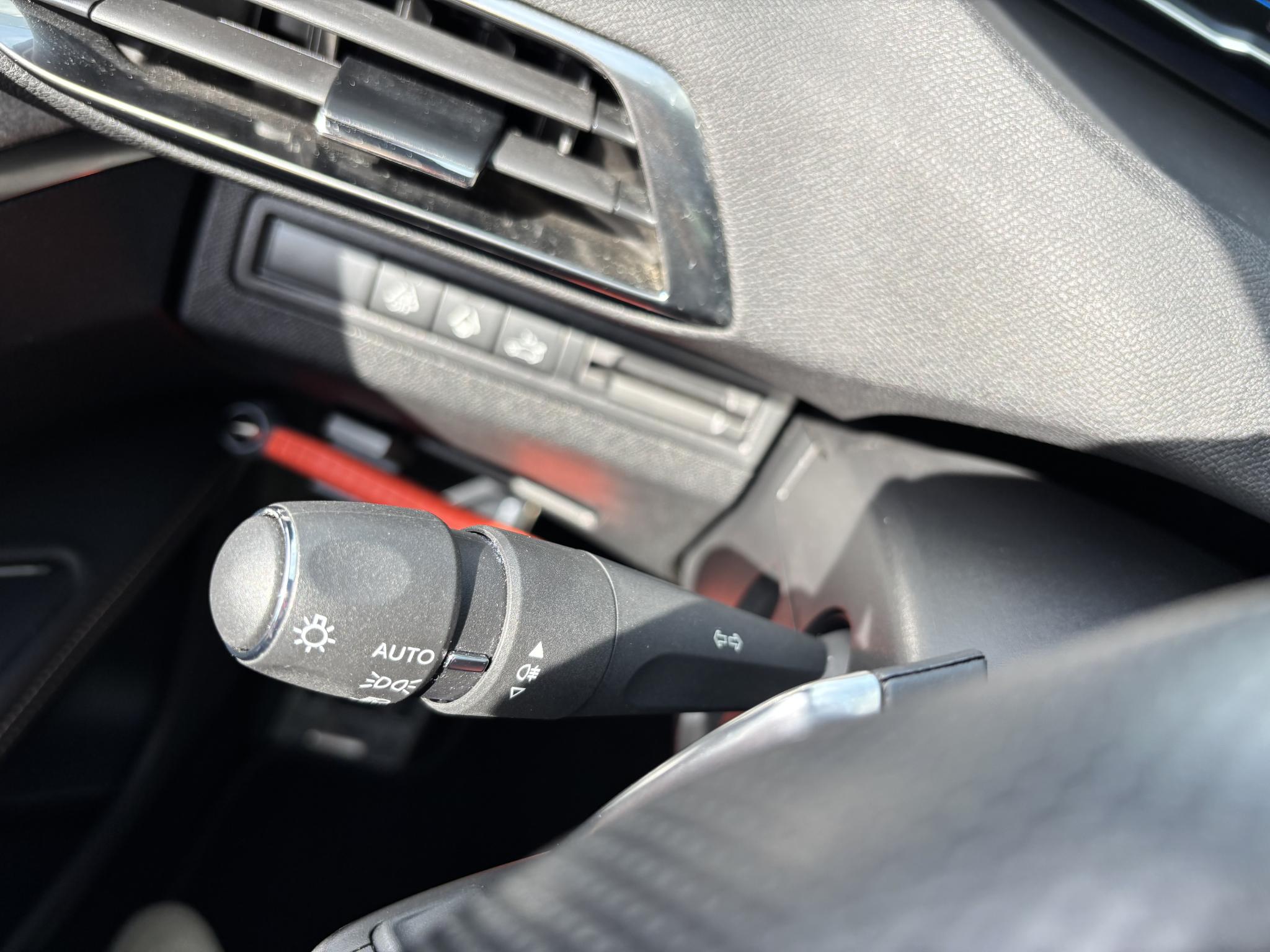 Foto van Peugeot 5008