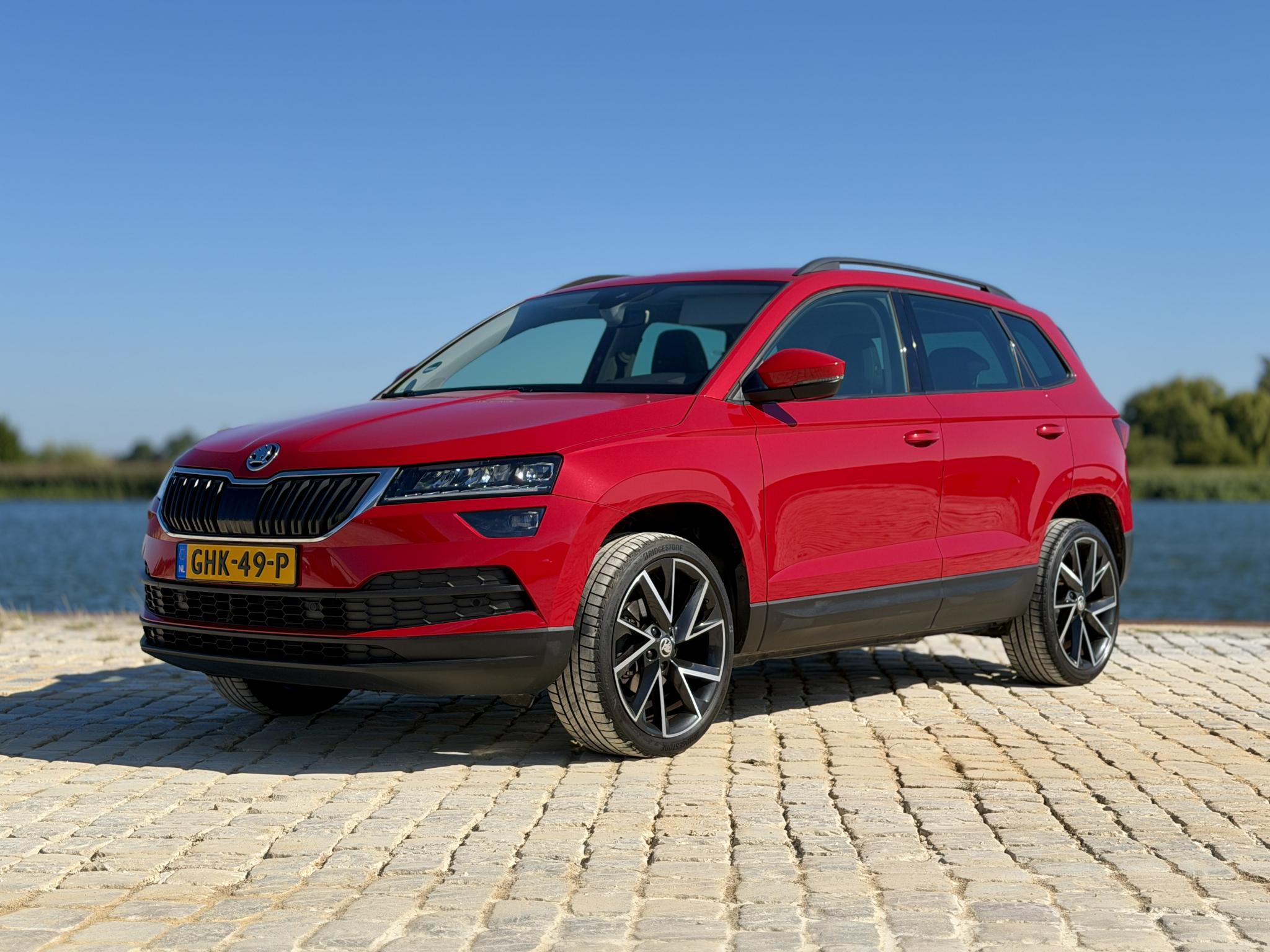 Skoda Karoq 1.5 TSI ACT Style Busines|Trekhaak|ACC|Panoramadak 2019 - voorkant