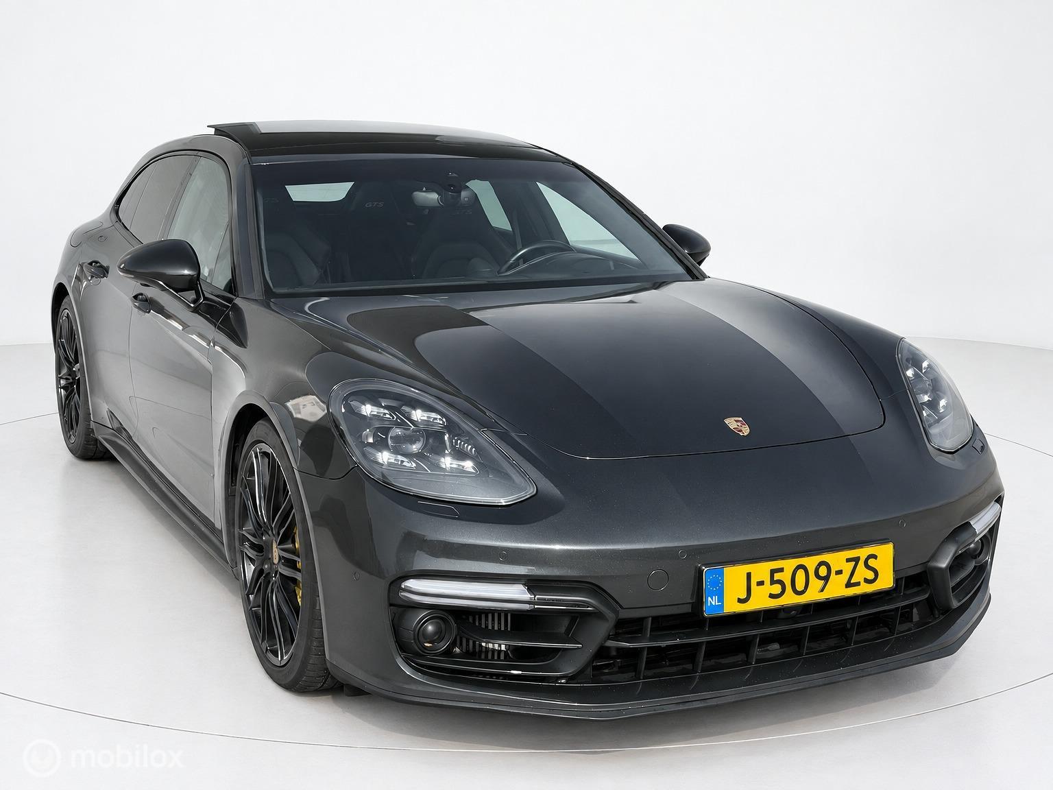 Foto van Porsche Panamera GTS