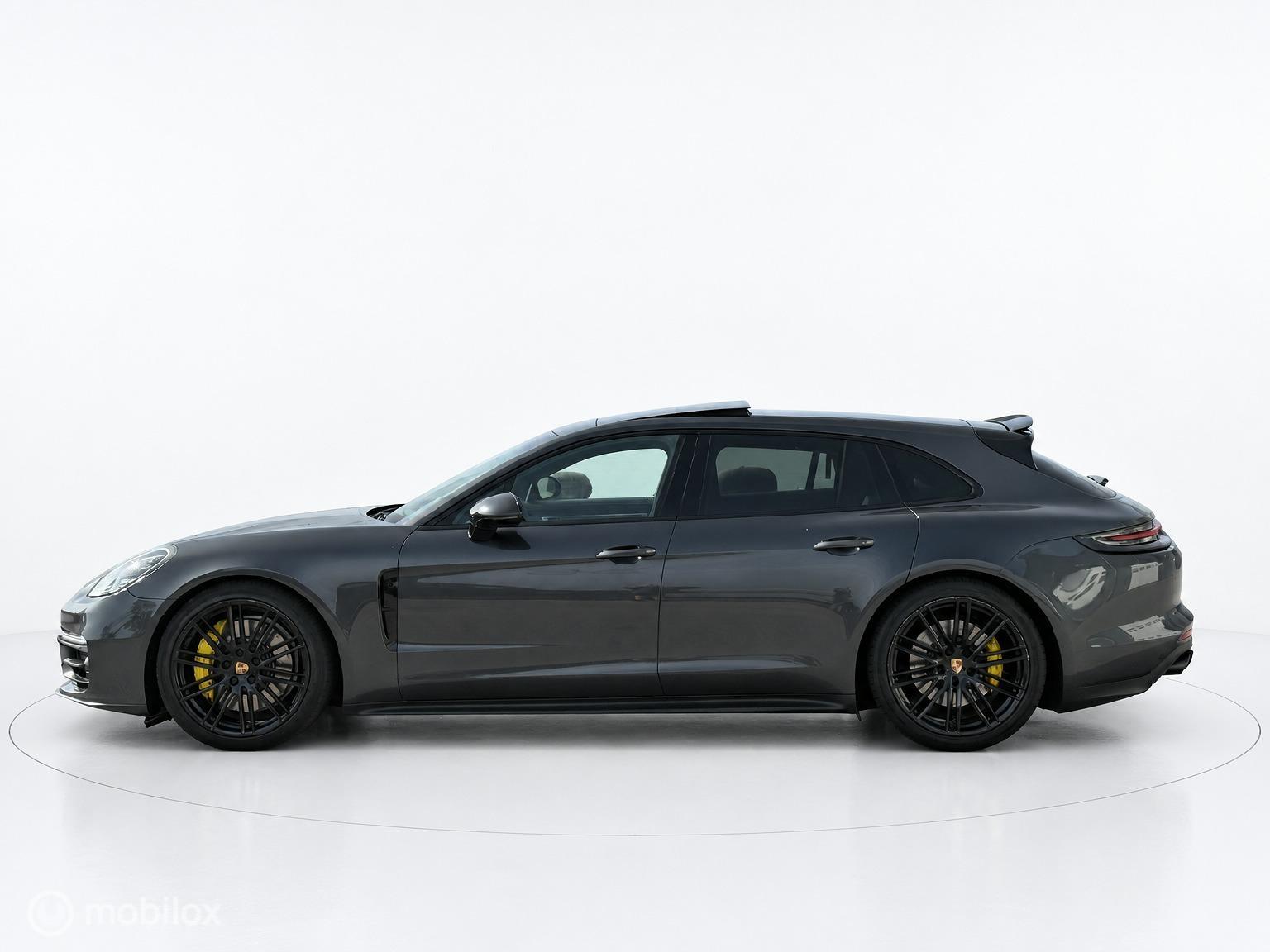 Foto van Porsche Panamera GTS
