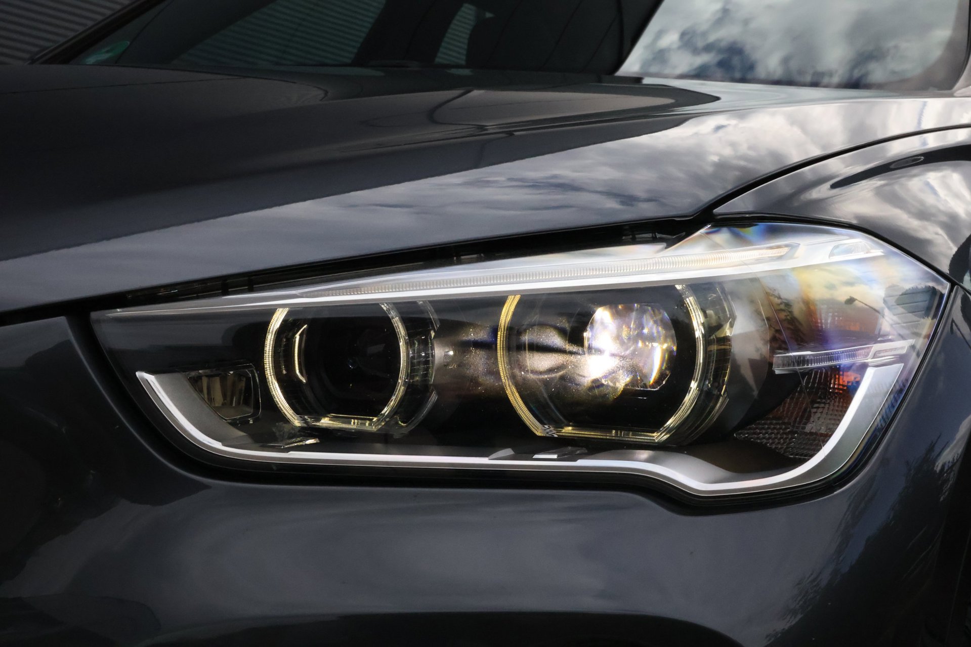 Foto van BMW X1 Sdrive18i
