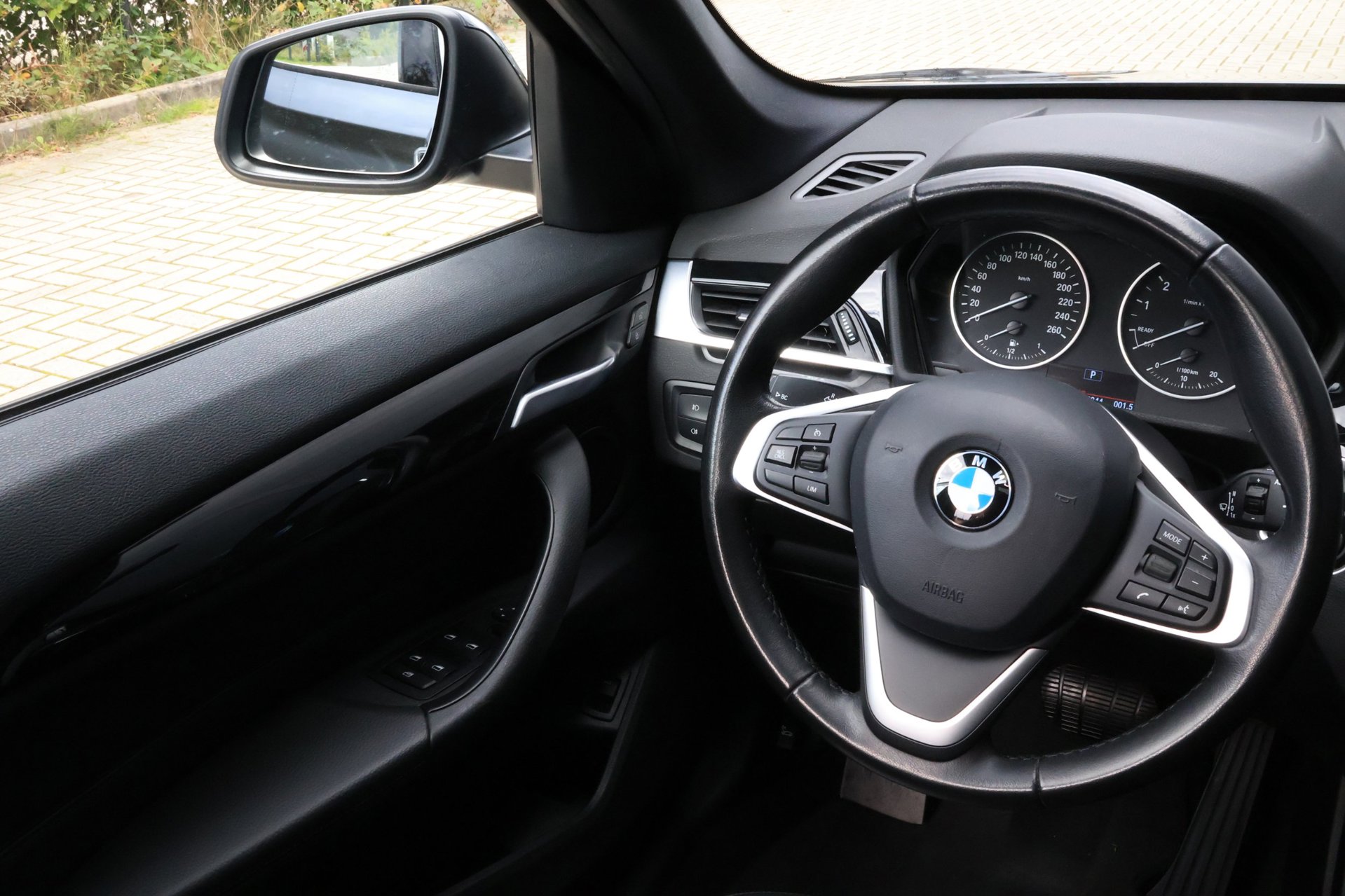 Foto van BMW X1 Sdrive18i