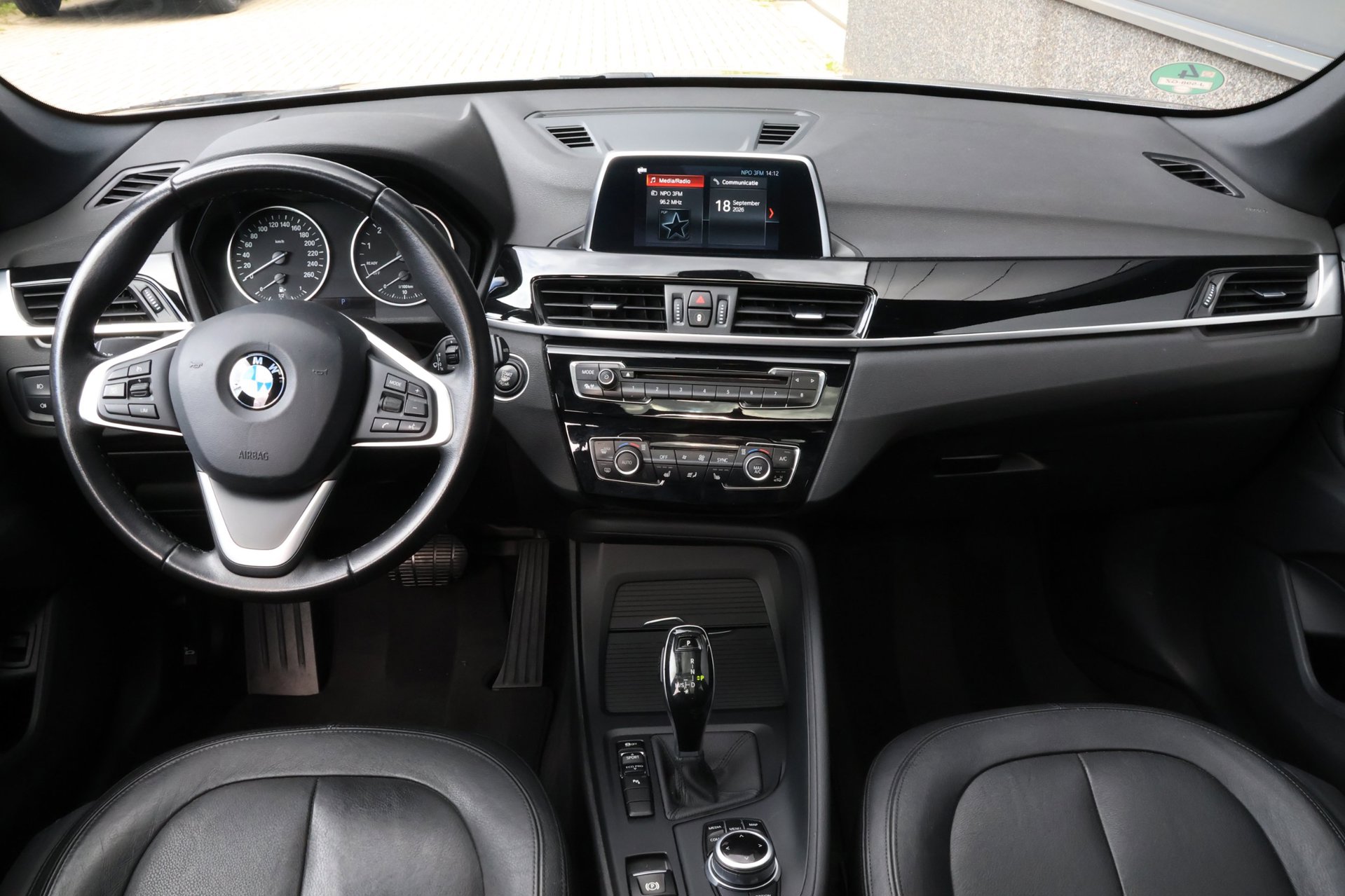 Foto van BMW X1 Sdrive18i