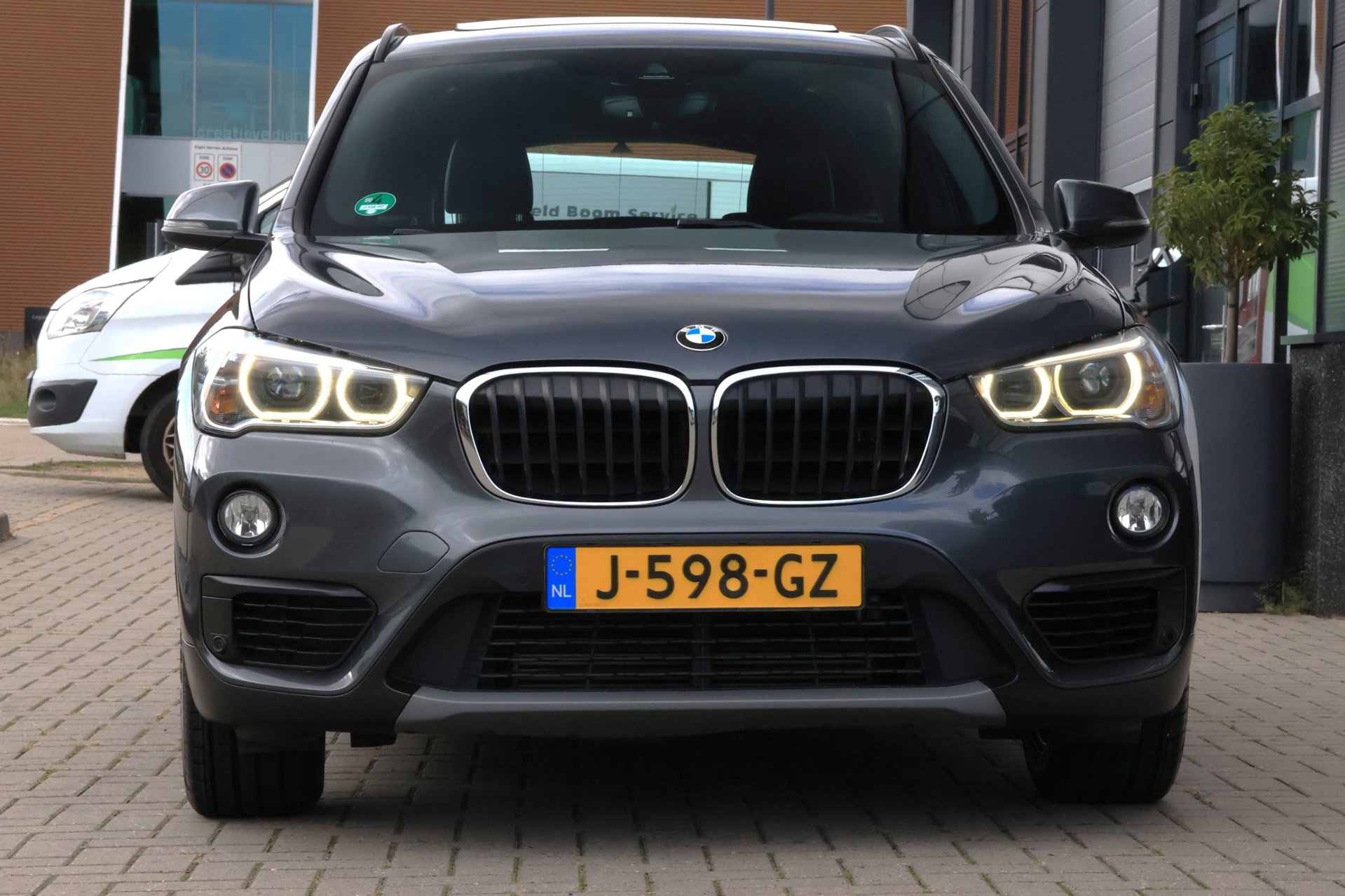 Foto van BMW X1 Sdrive18i