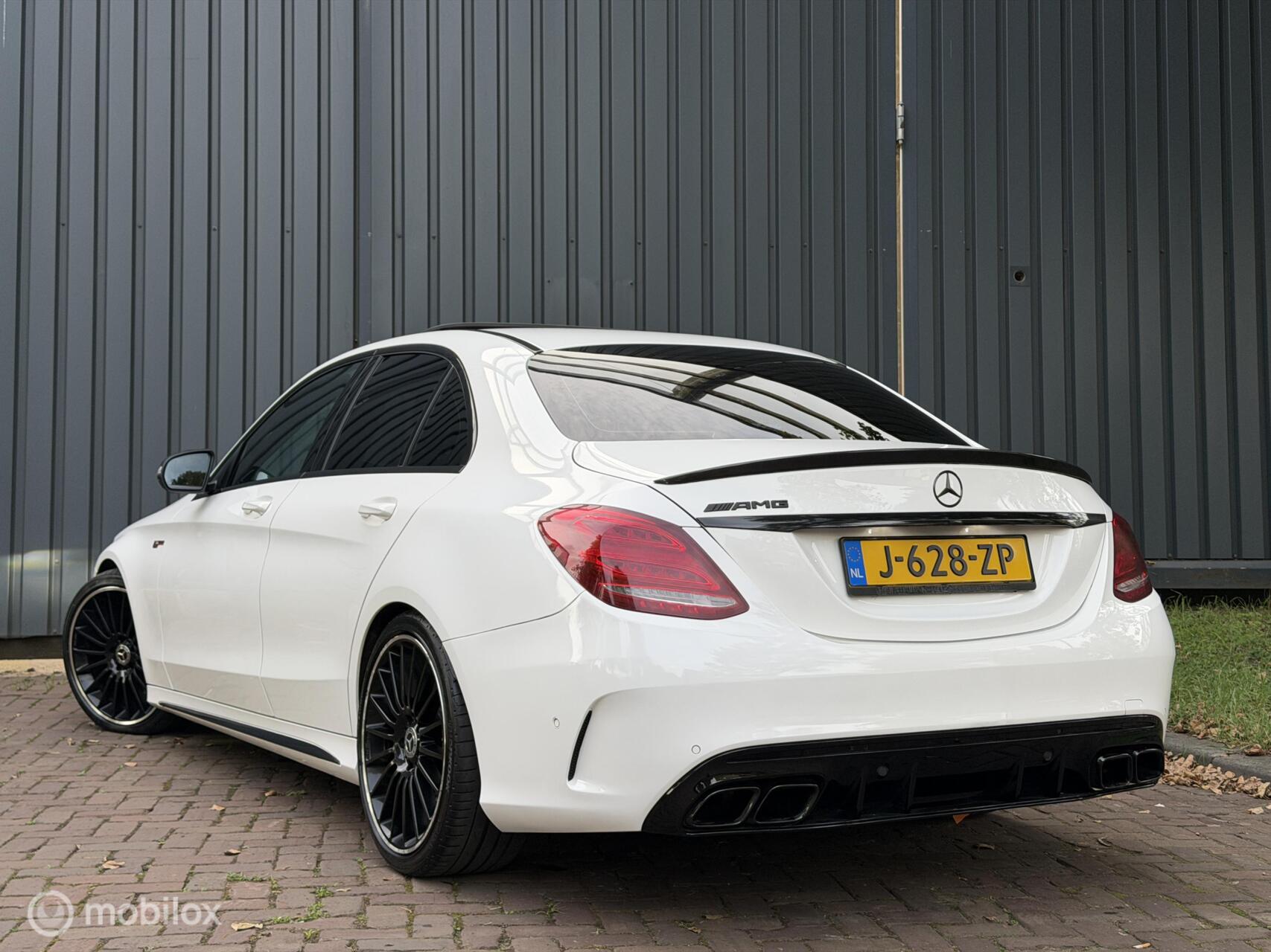 Foto van Mercedes-Benz C 400 4Matic