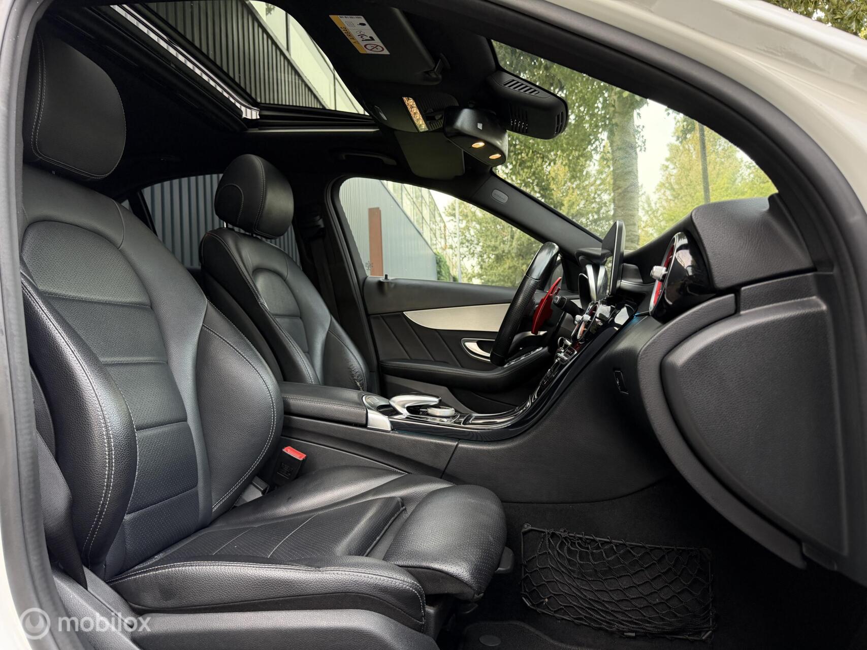 Foto van Mercedes-Benz C 400 4Matic