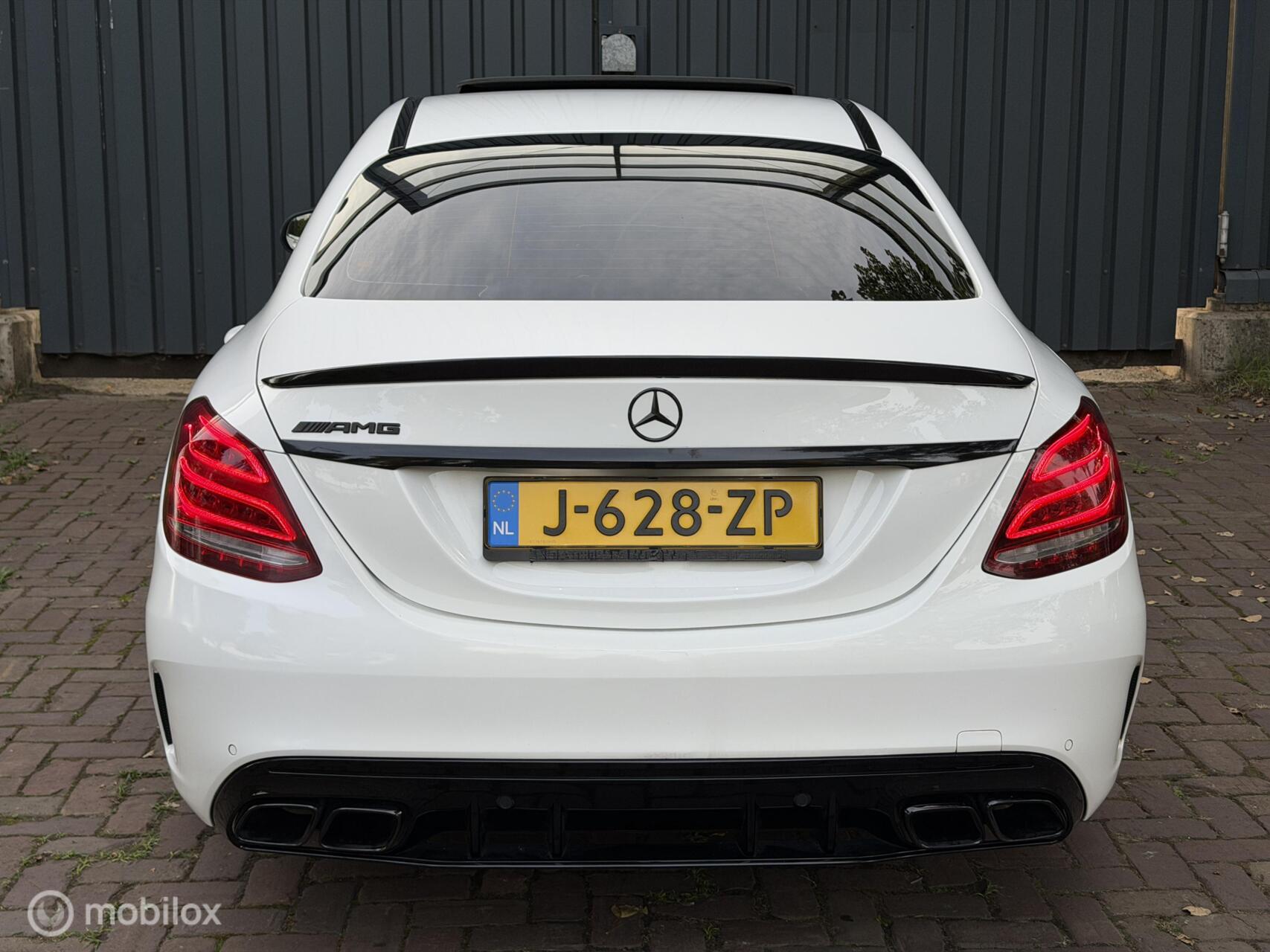 Foto van Mercedes-Benz C 400 4Matic