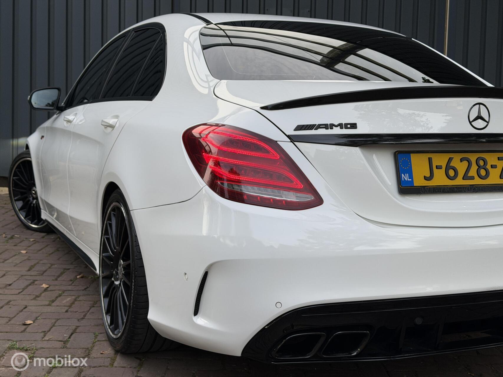 Foto van Mercedes-Benz C 400 4Matic