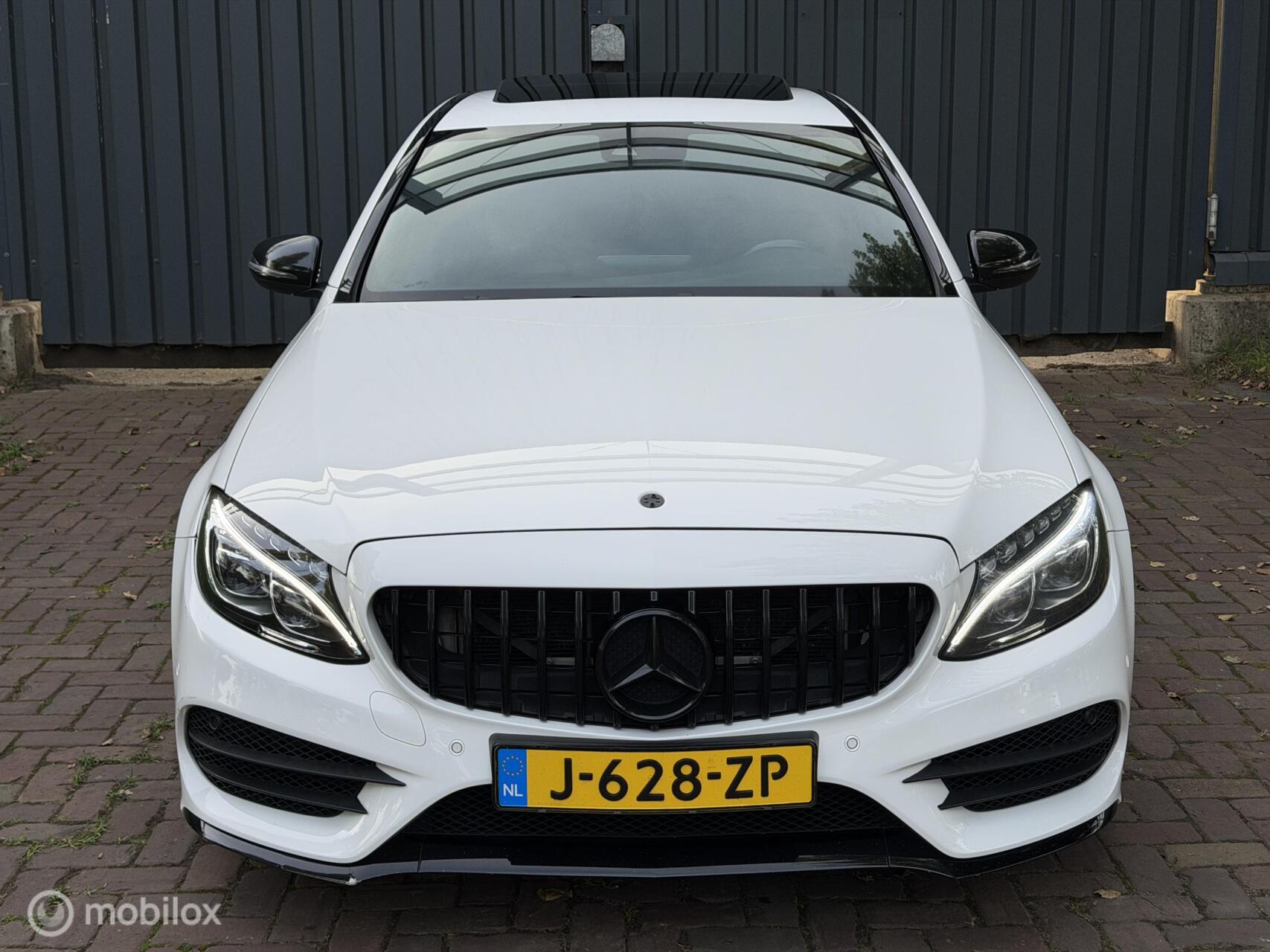 Foto van Mercedes-Benz C 400 4Matic