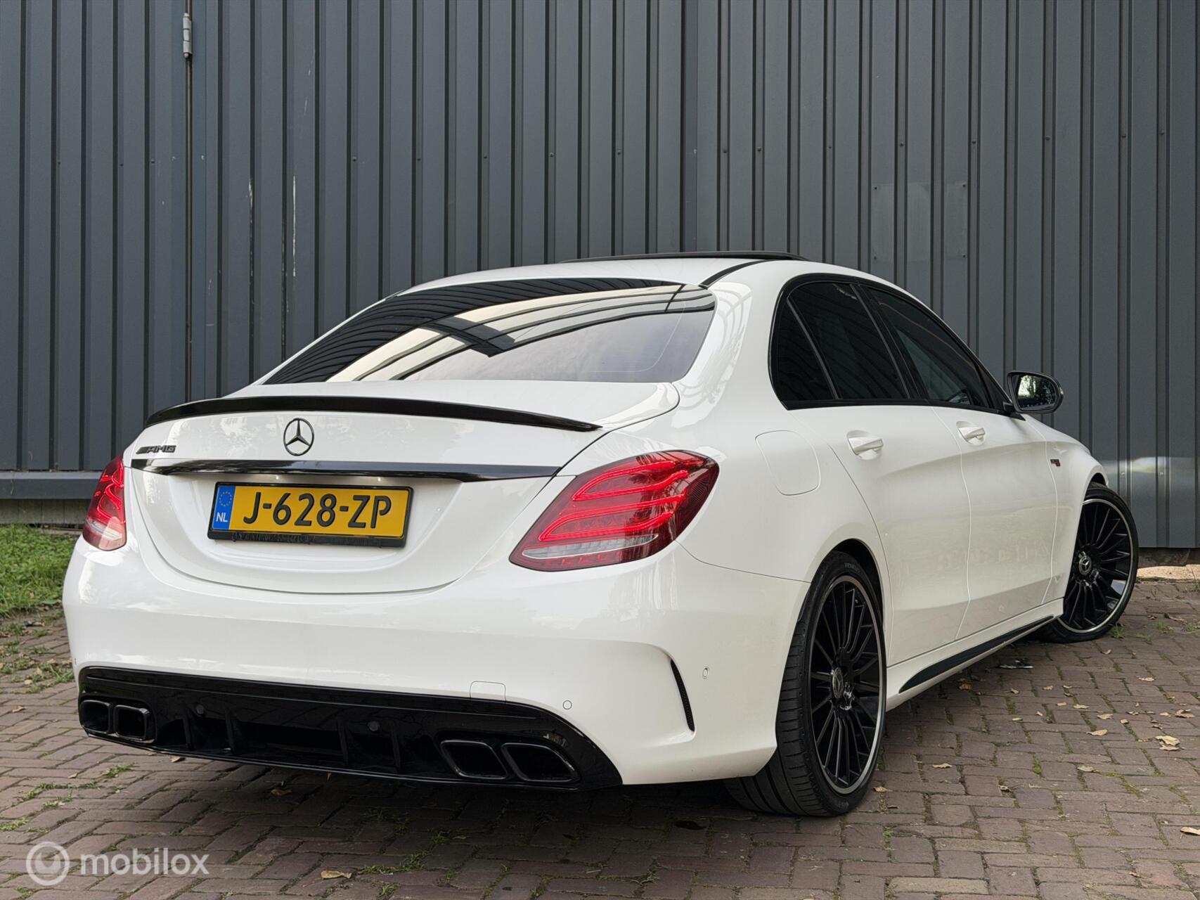 Foto van Mercedes-Benz C 400 4Matic