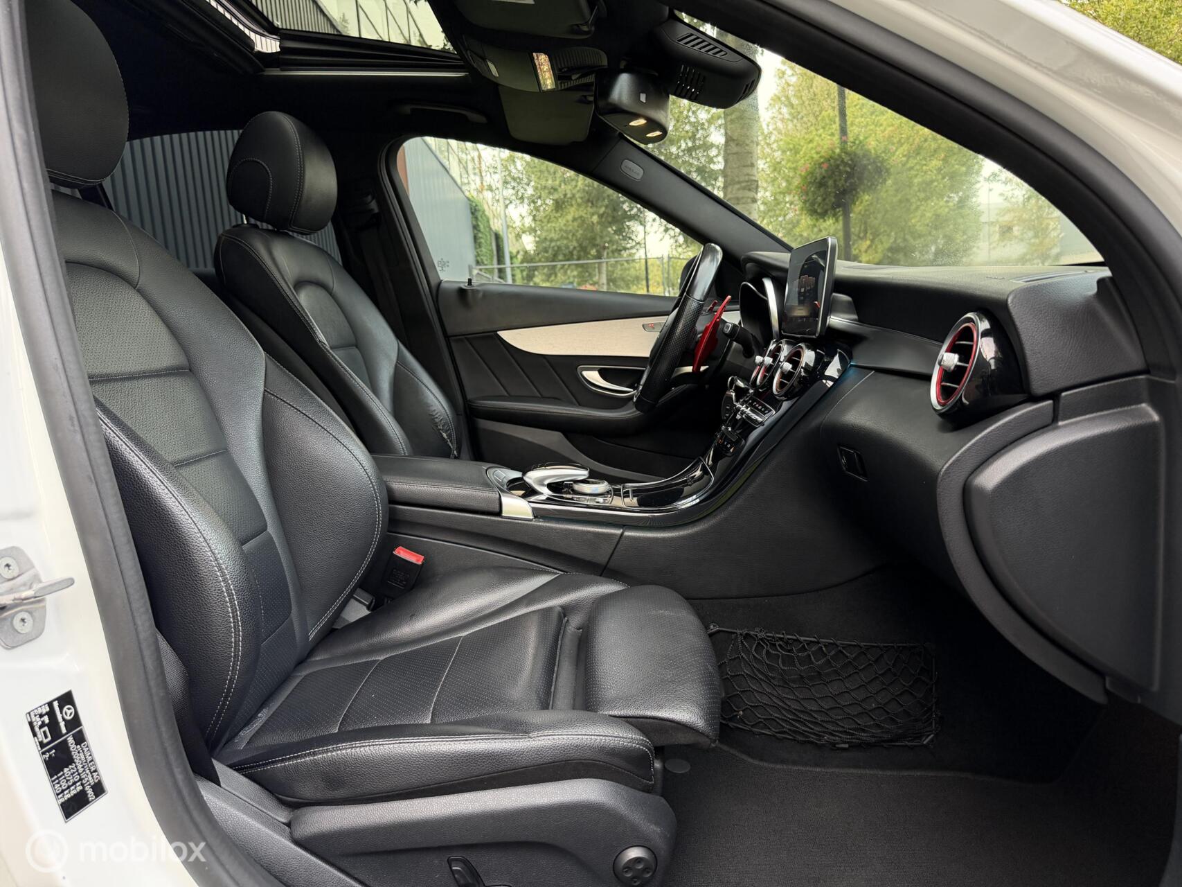 Foto van Mercedes-Benz C 400 4Matic