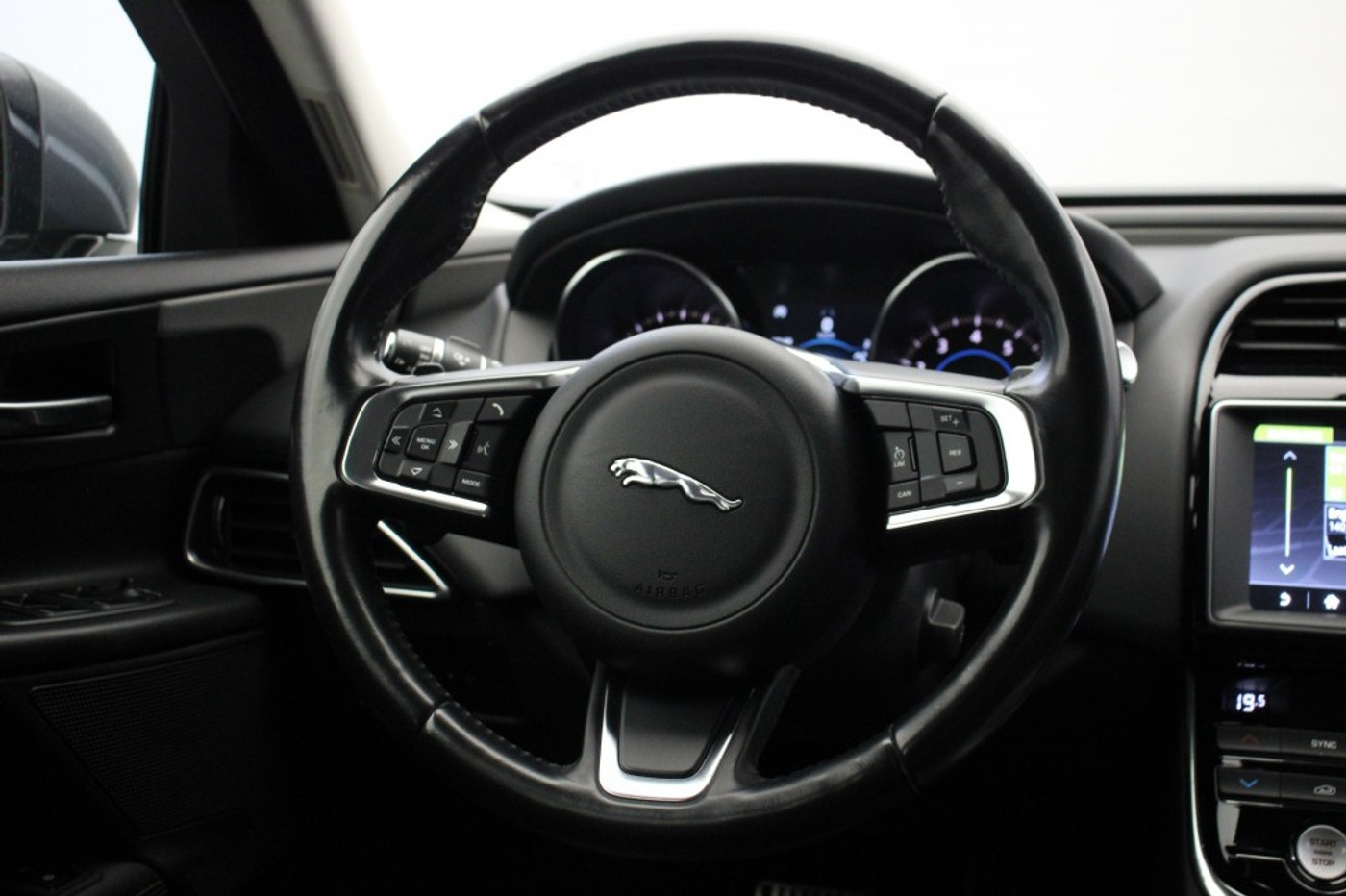 Foto van Jaguar Jaguar Xe