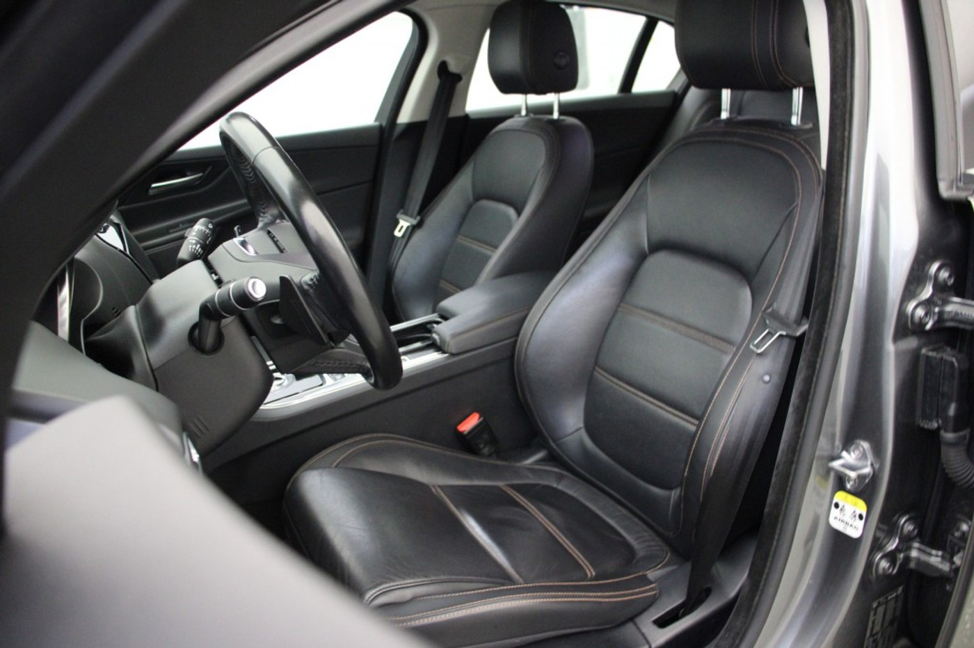 Foto van Jaguar Jaguar Xe