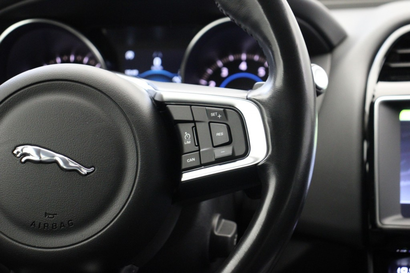 Foto van Jaguar Jaguar Xe