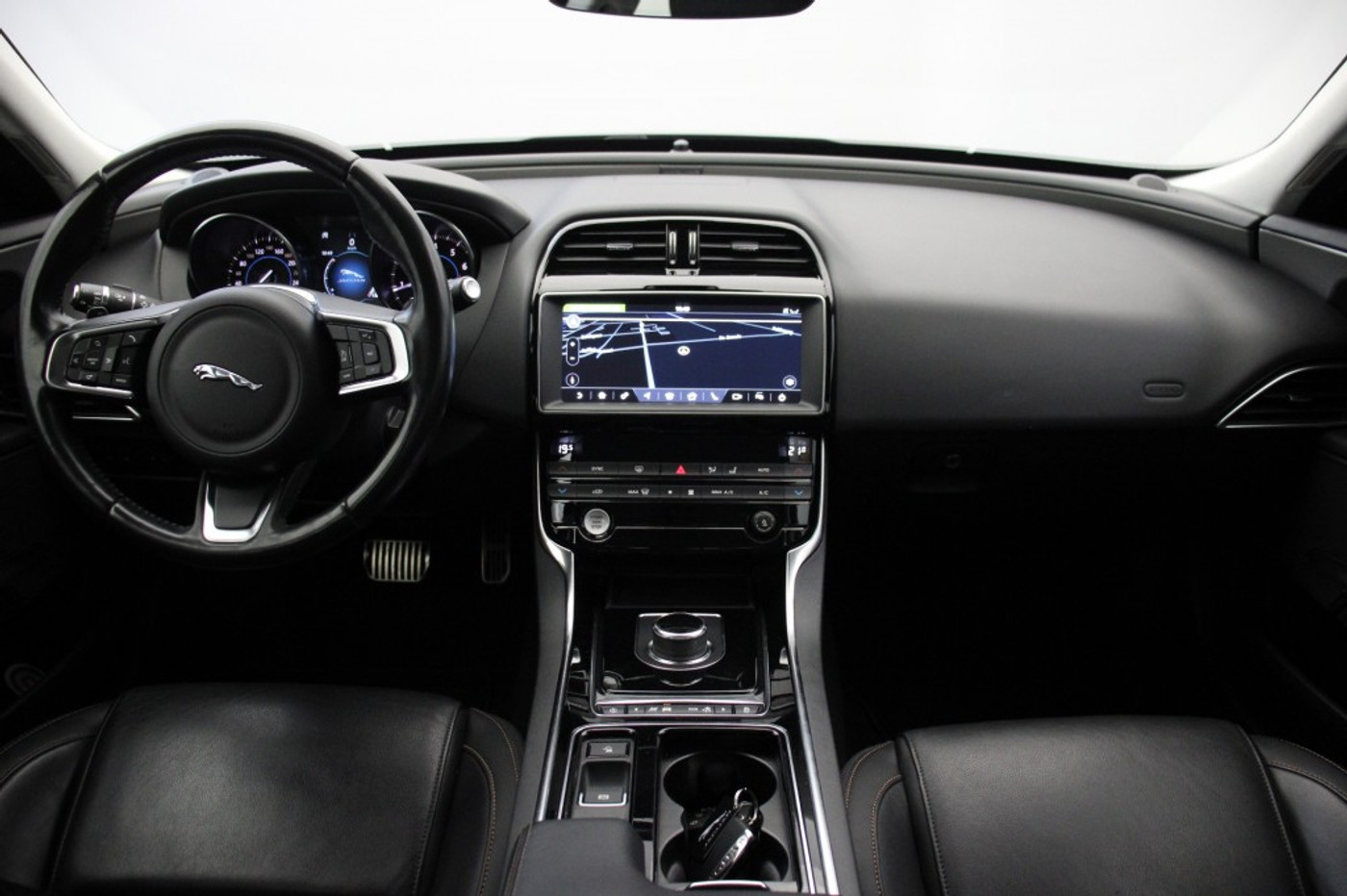 Foto van Jaguar Jaguar Xe