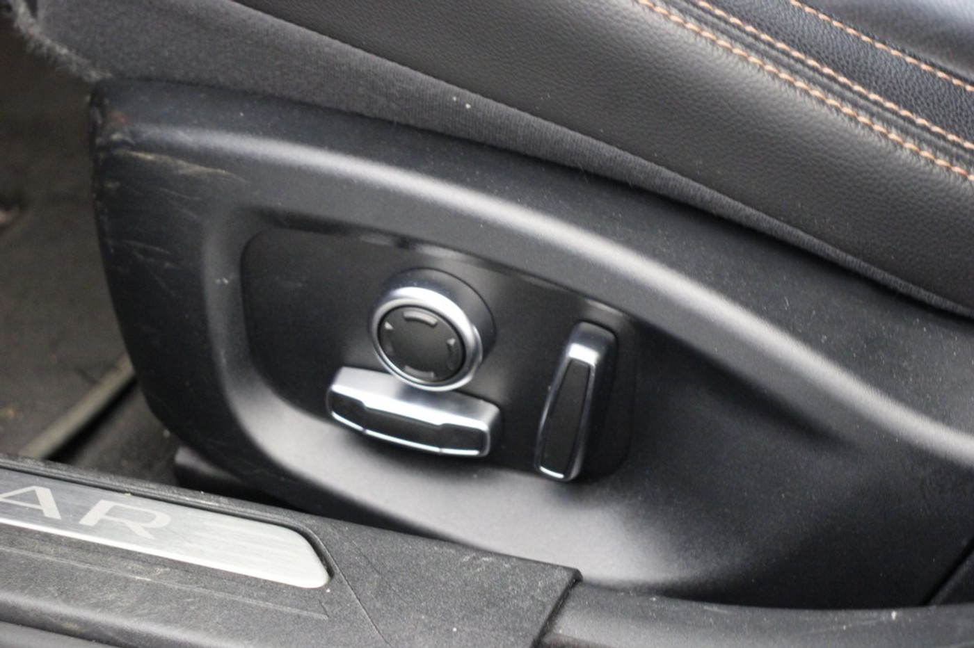 Foto van Jaguar Jaguar Xe