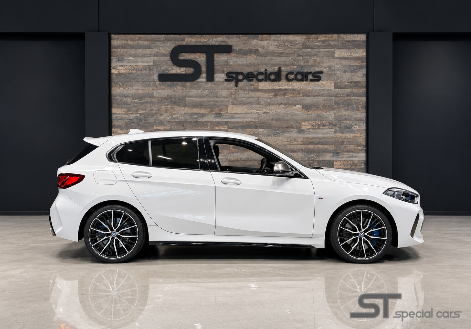 Foto van BMW M135i xDrive