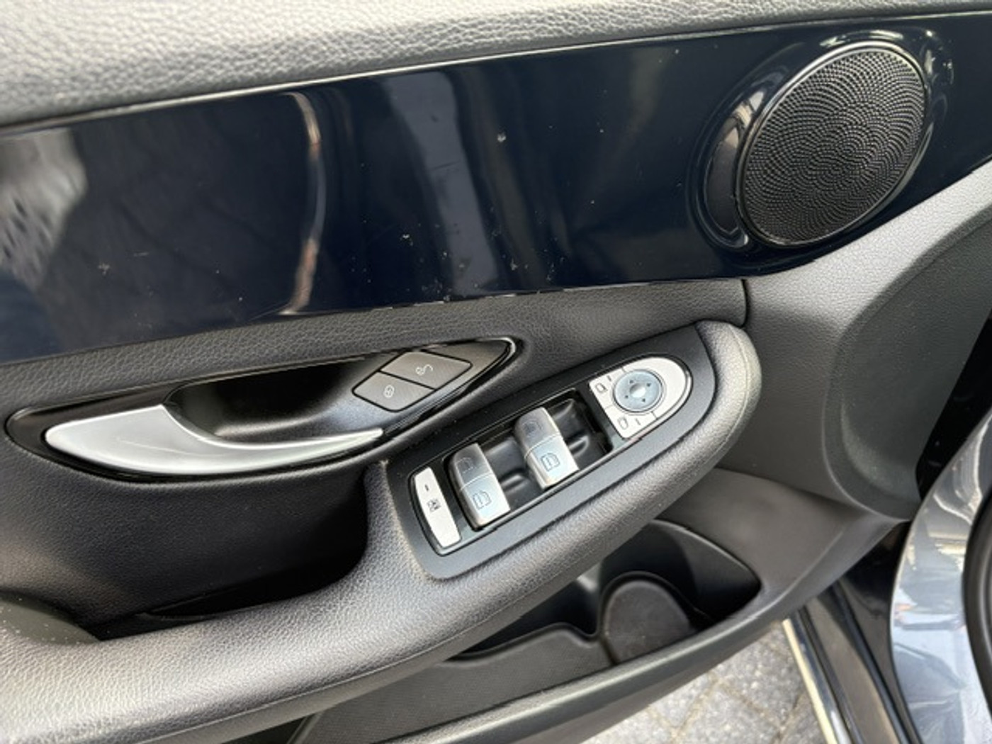 Foto van Mercedes-Benz C 300 H