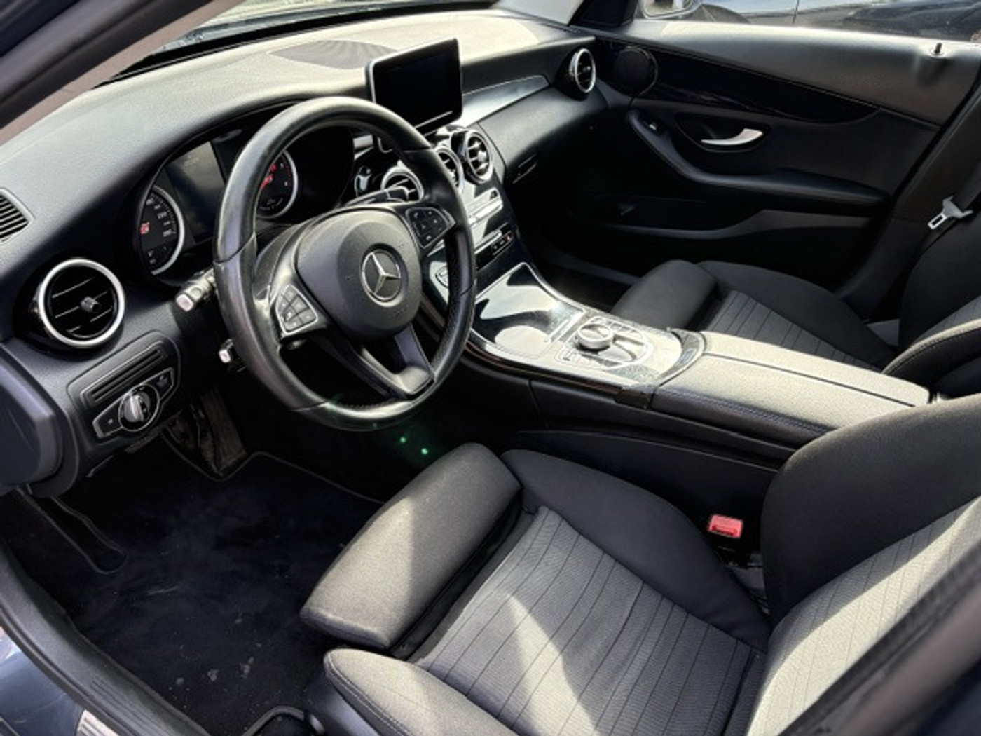 Foto van Mercedes-Benz C 300 H