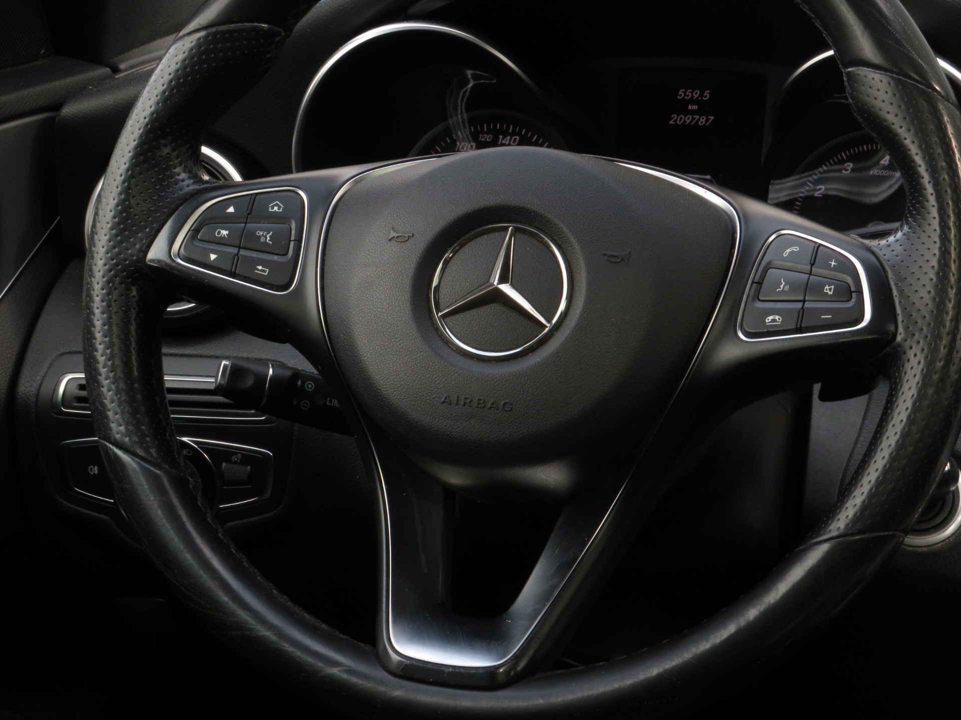 Foto van Mercedes-Benz C 200