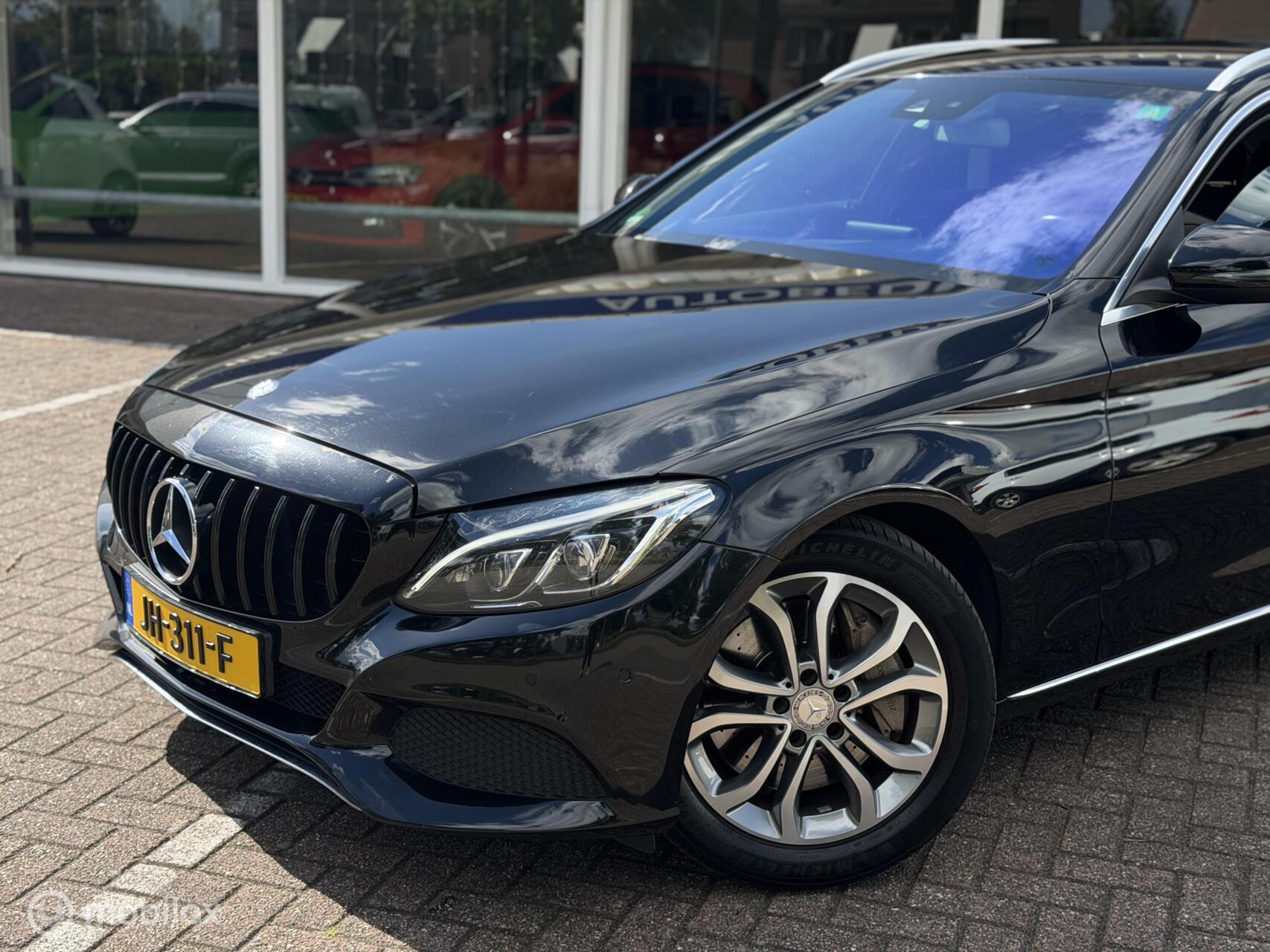 Foto van Mercedes-Benz C 350 E