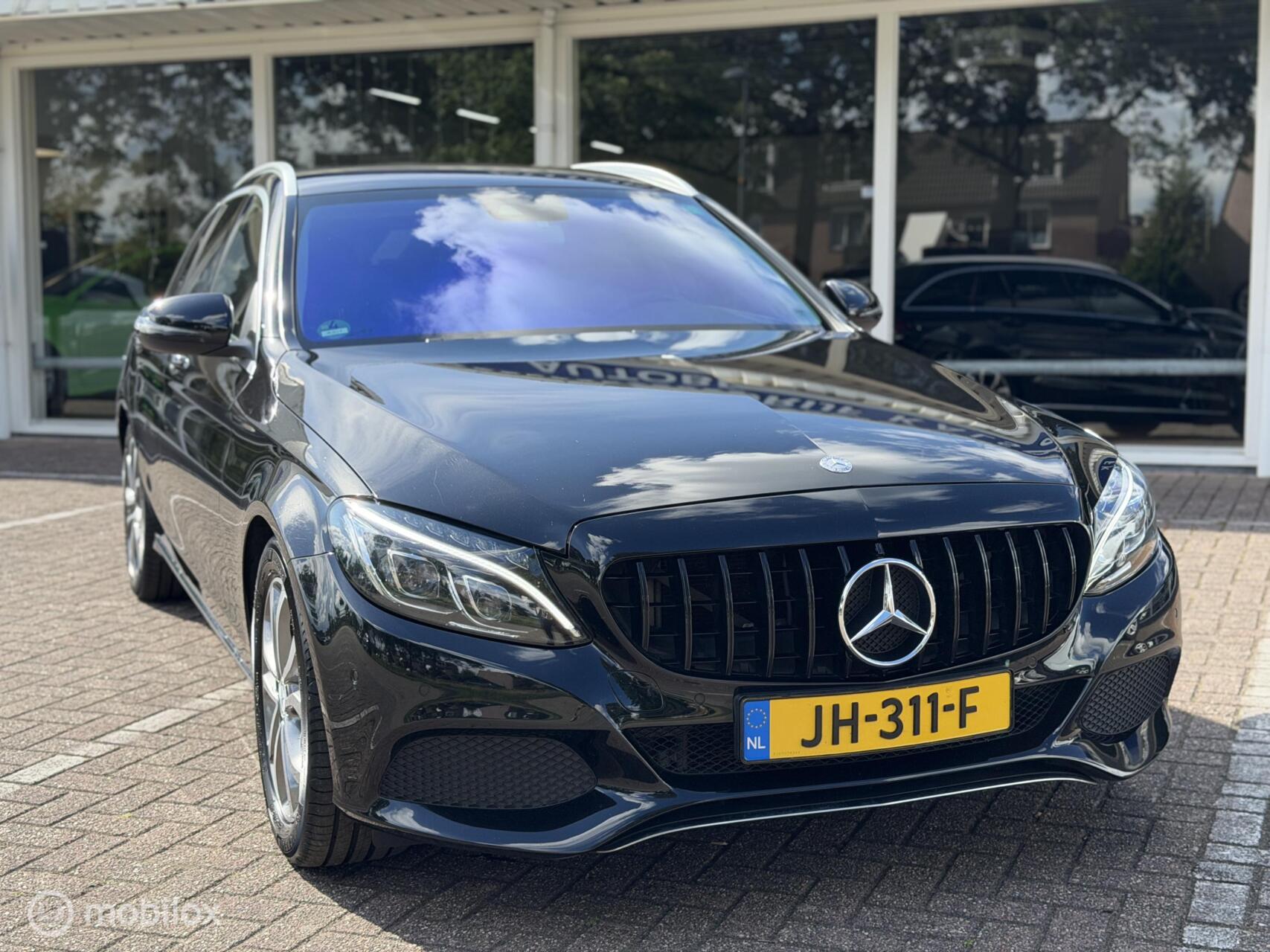 Foto van Mercedes-Benz C 350 E