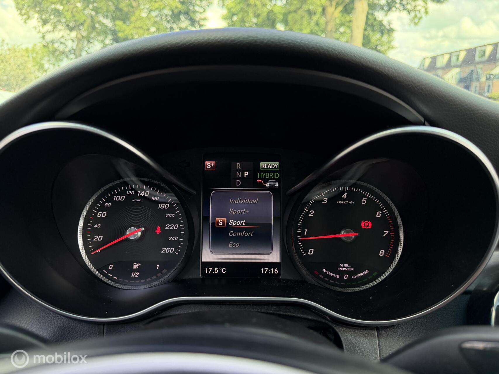 Foto van Mercedes-Benz C 350 E