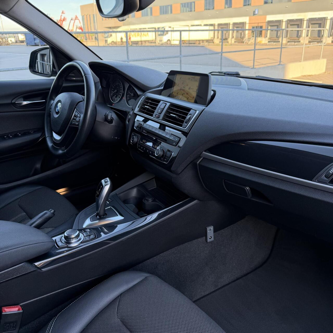 Foto van BMW 118i