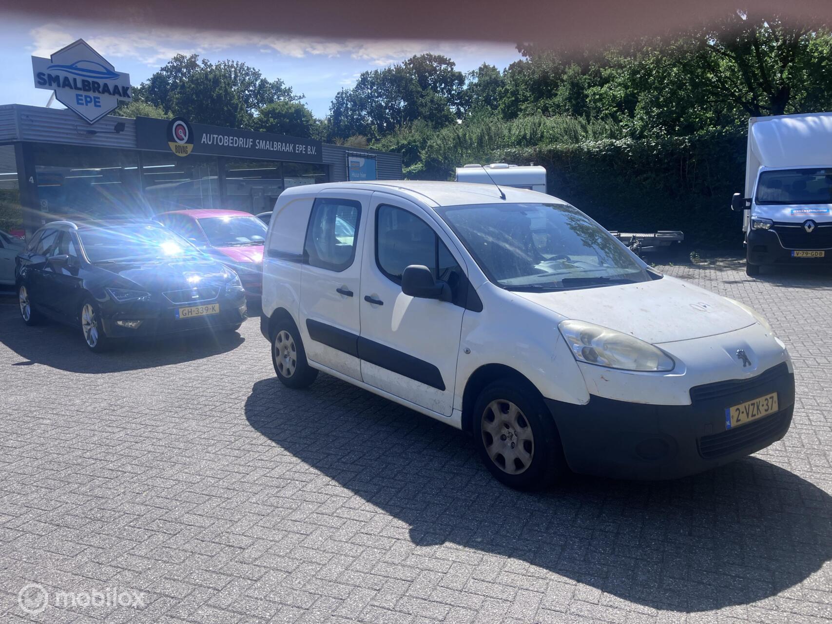 Foto van Peugeot Partner