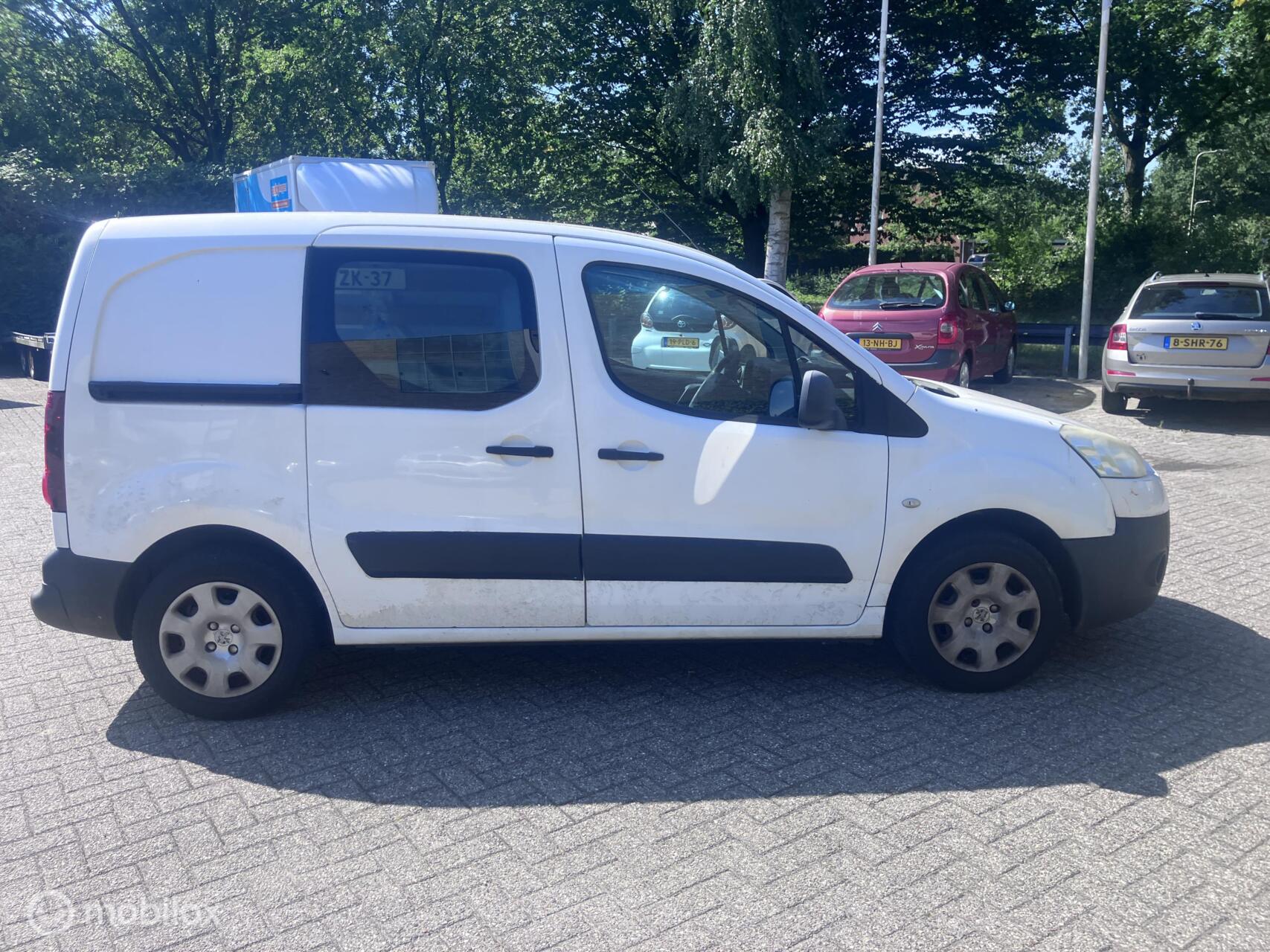 Foto van Peugeot Partner