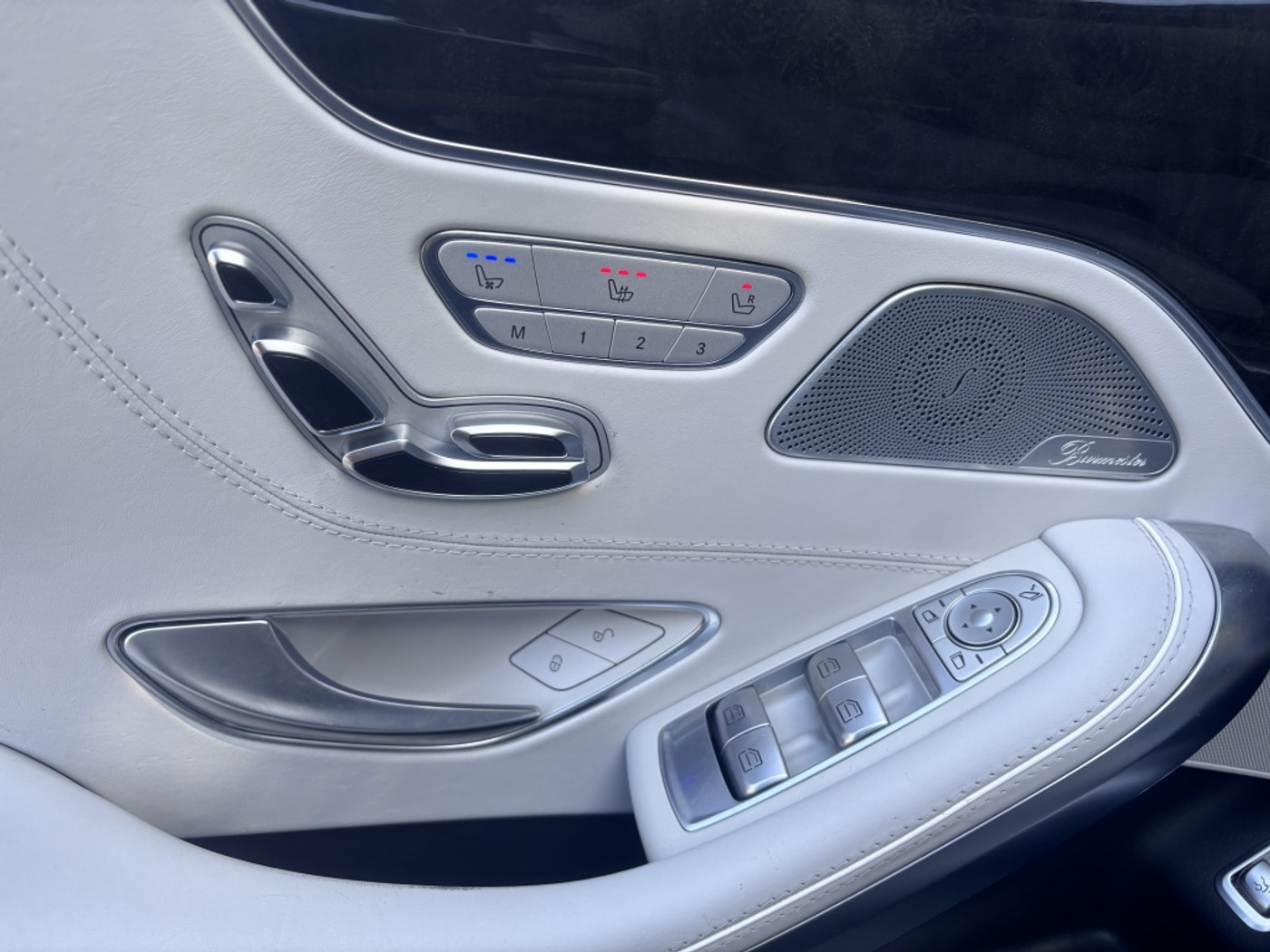 Foto van Mercedes-Benz S 500 4Matic