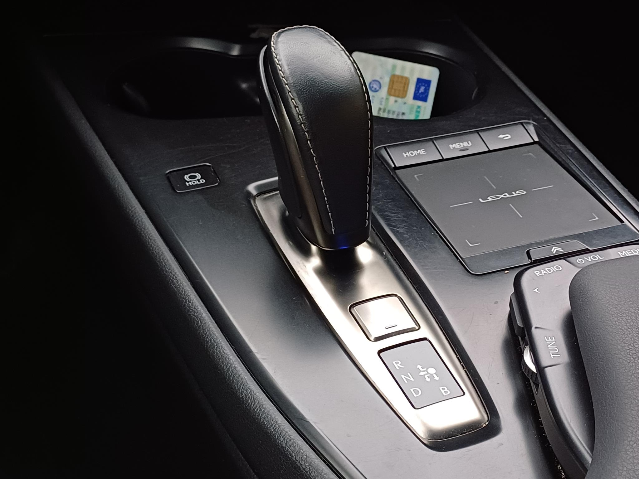 Foto van Lexus Lexus Ux300e