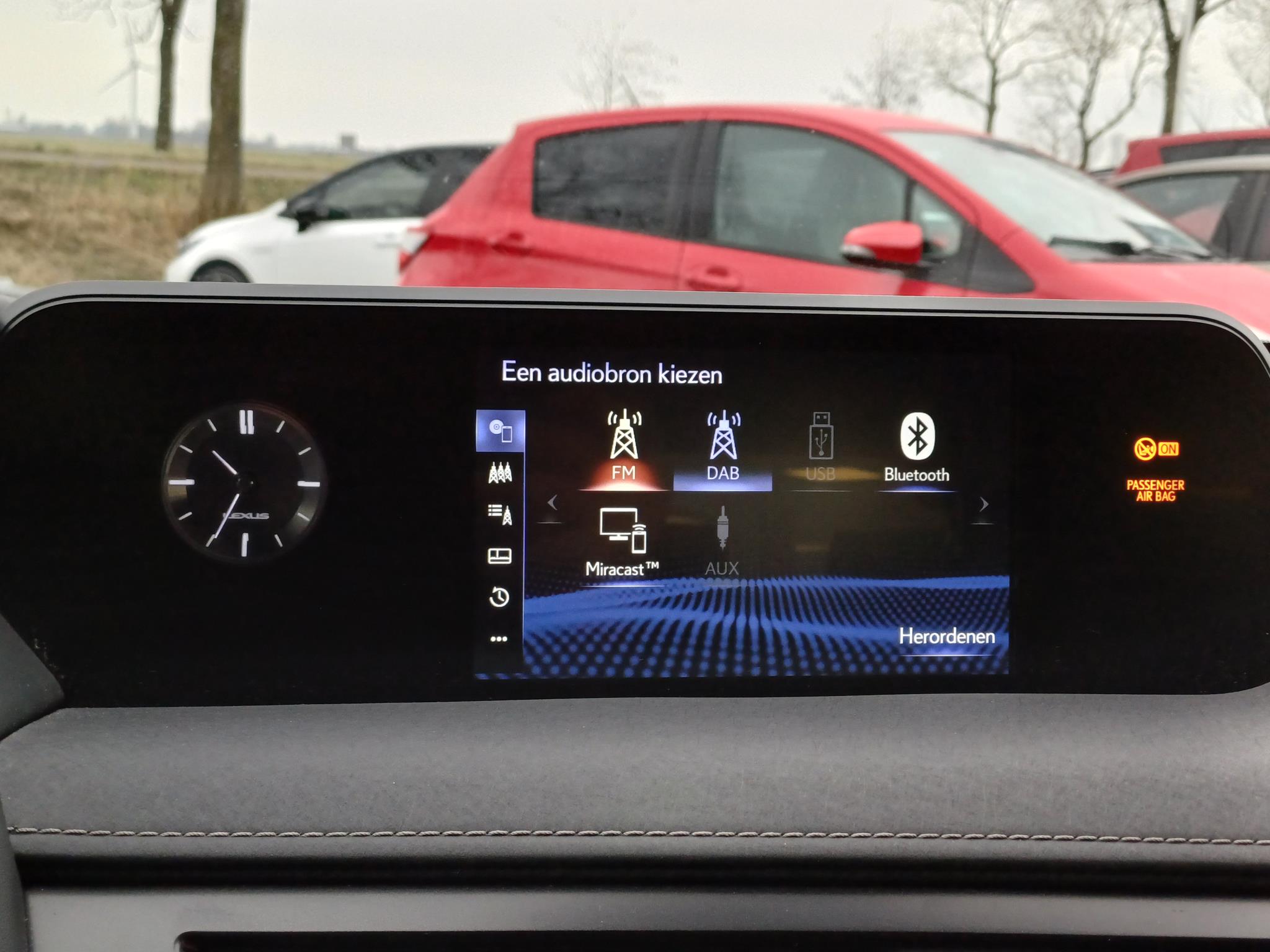 Foto van Lexus Lexus Ux300e