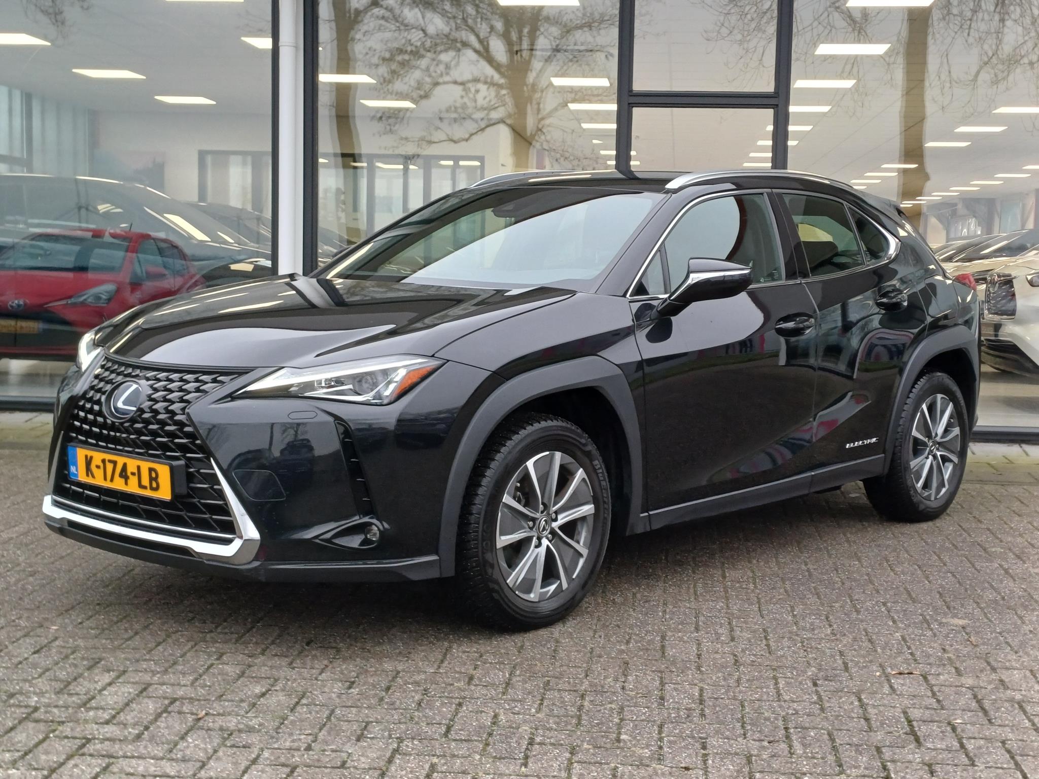 Foto van Lexus Lexus Ux300e