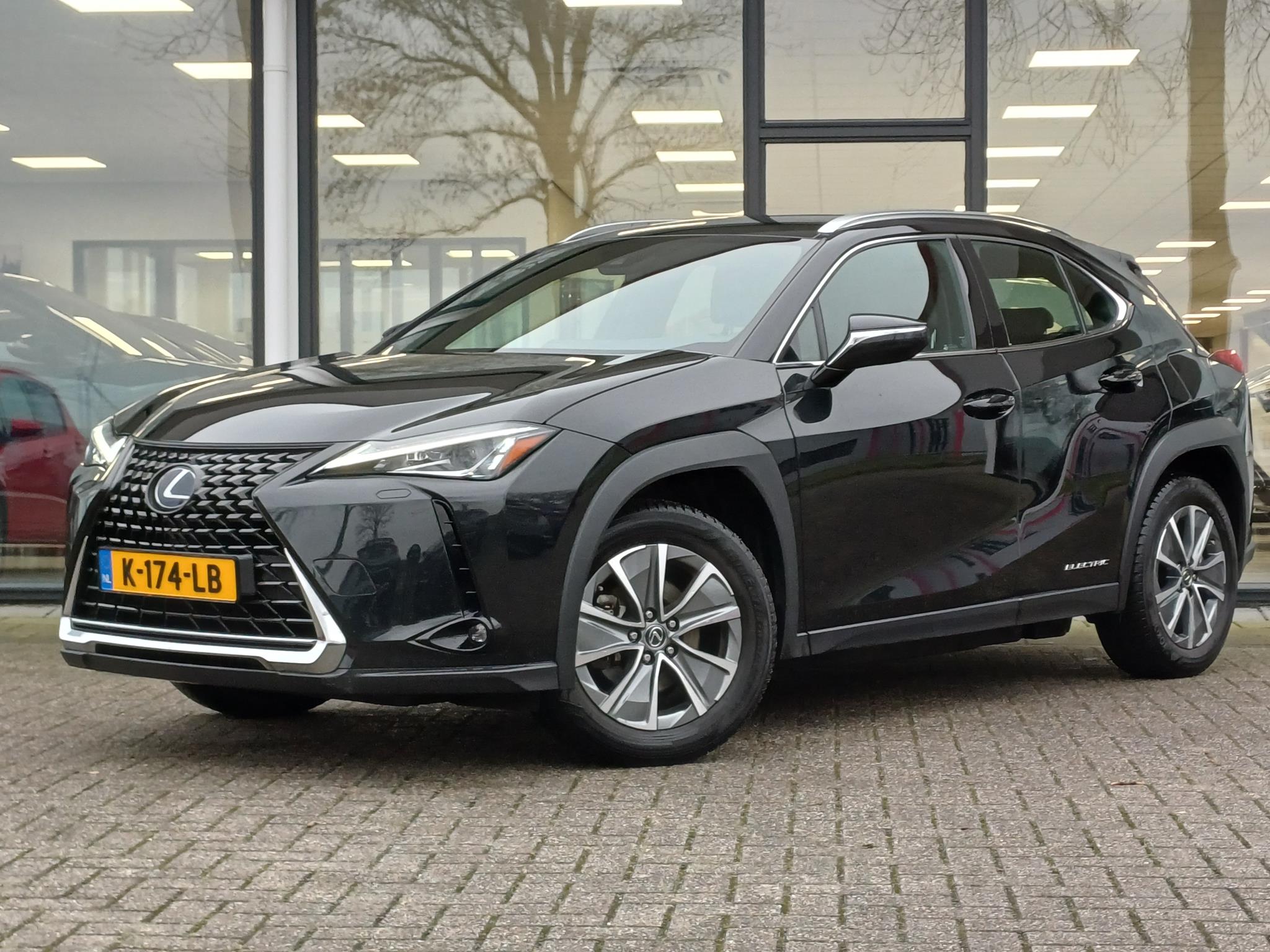 Foto van Lexus Lexus Ux300e