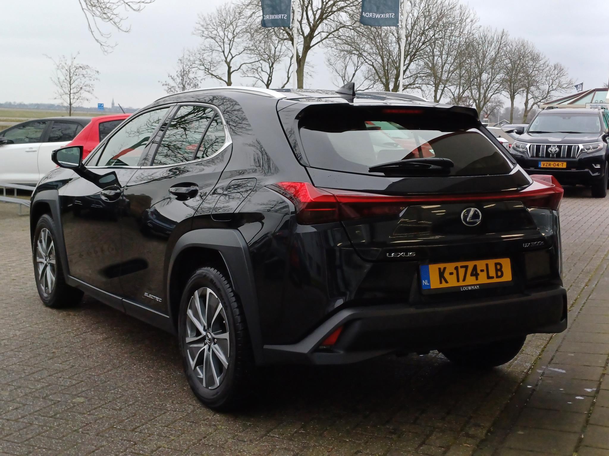Foto van Lexus Lexus Ux300e