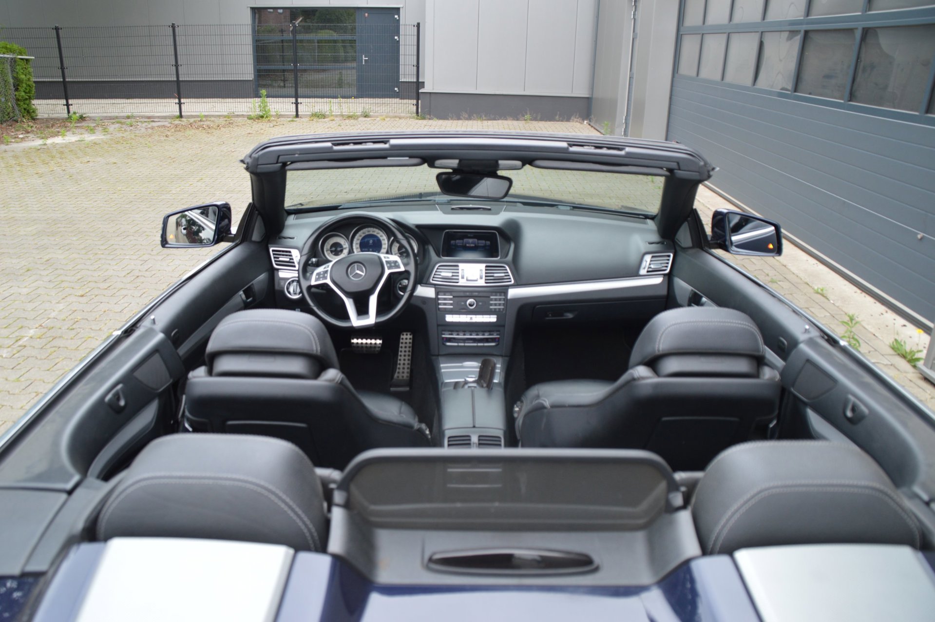 Foto van Mercedes-Benz E 320