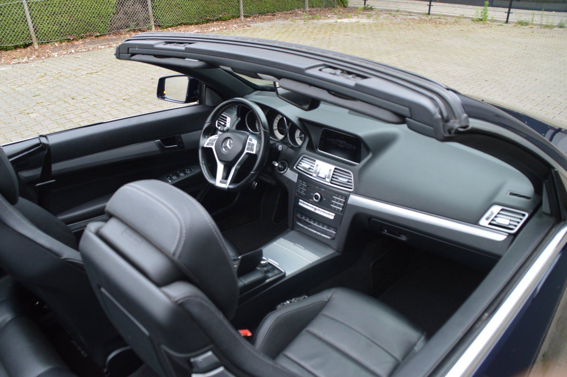 Foto van Mercedes-Benz E 320