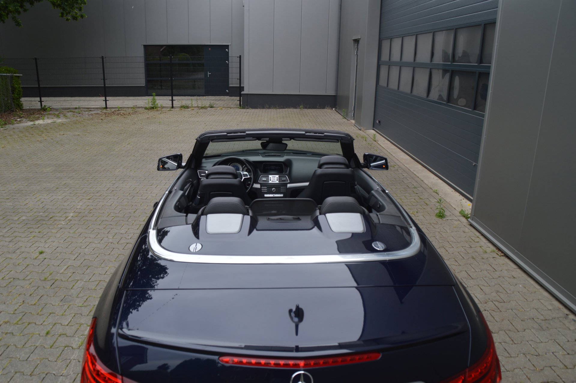 Foto van Mercedes-Benz E 320