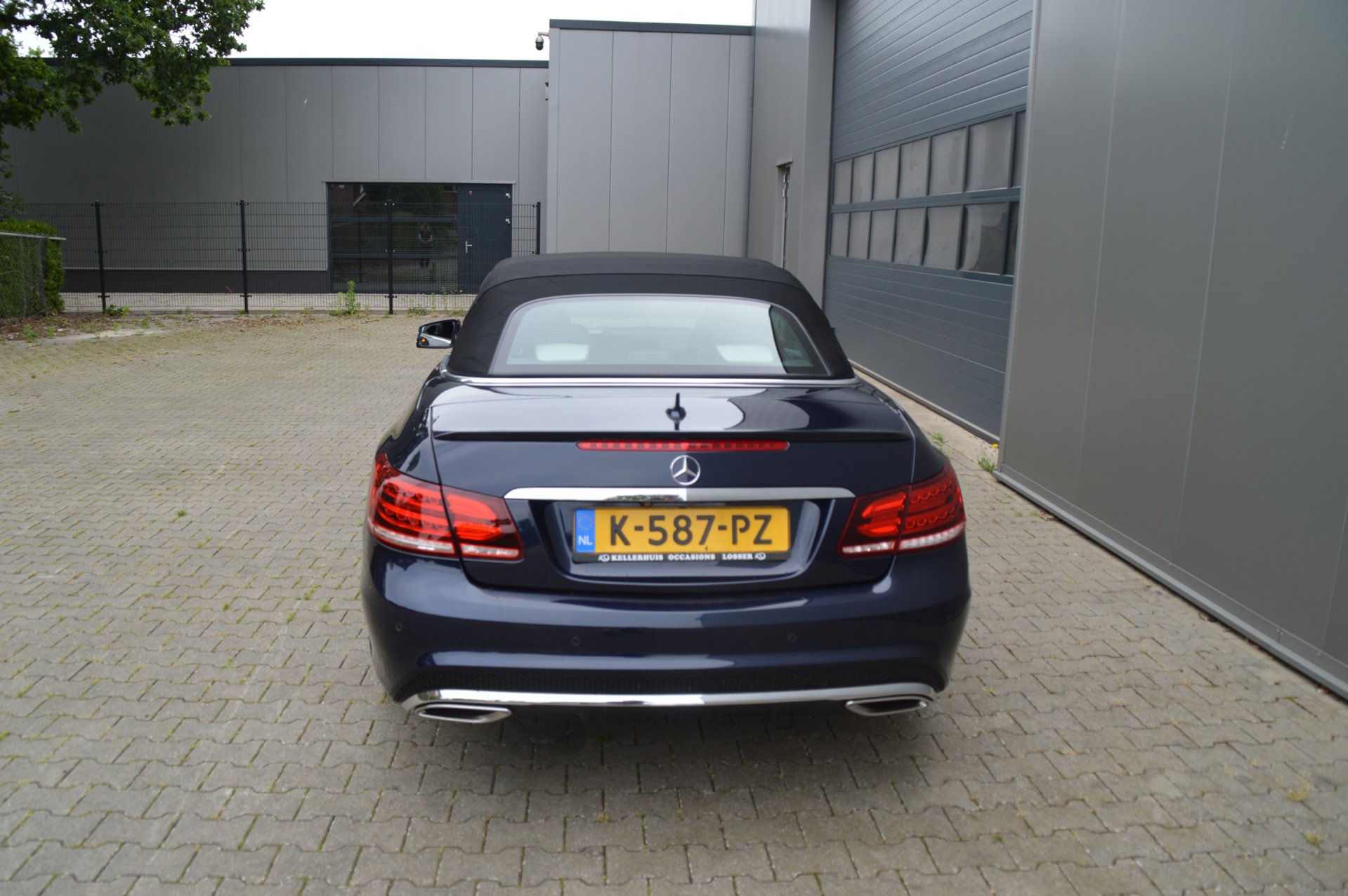 Foto van Mercedes-Benz E 320