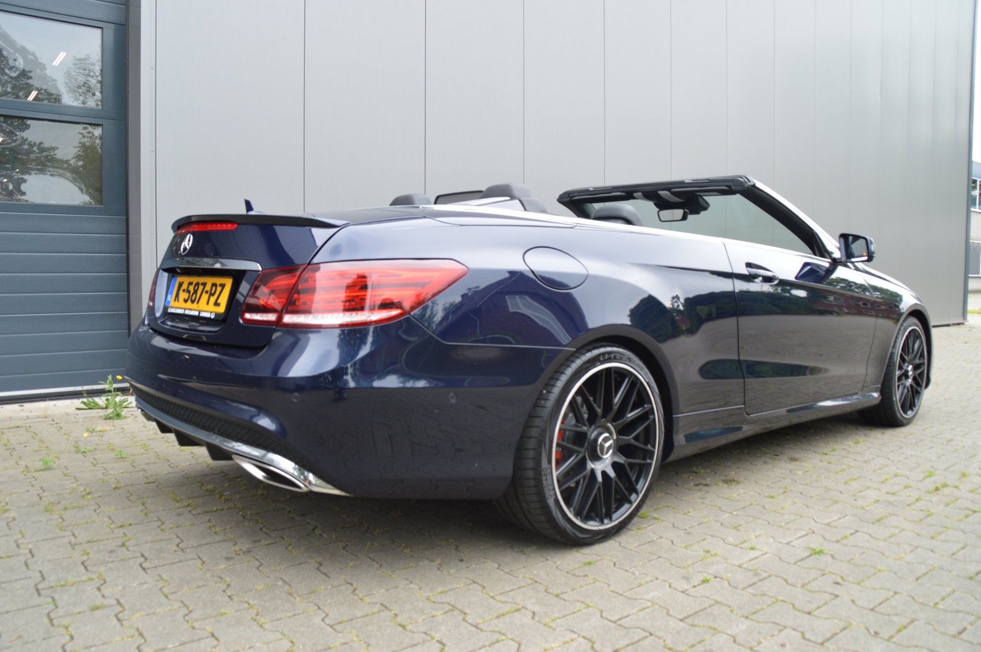 Foto van Mercedes-Benz E 320