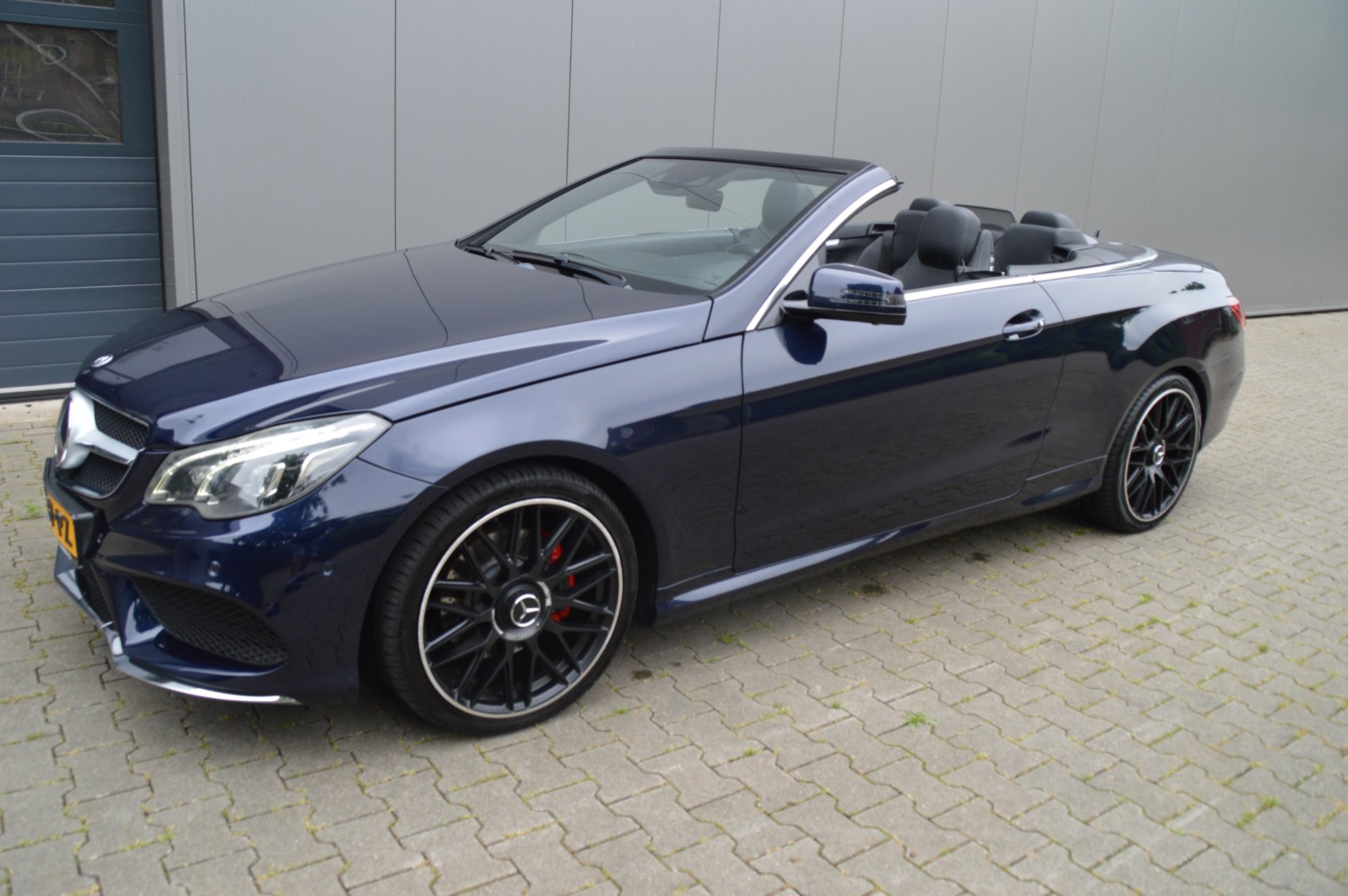 Foto van Mercedes-Benz E 320