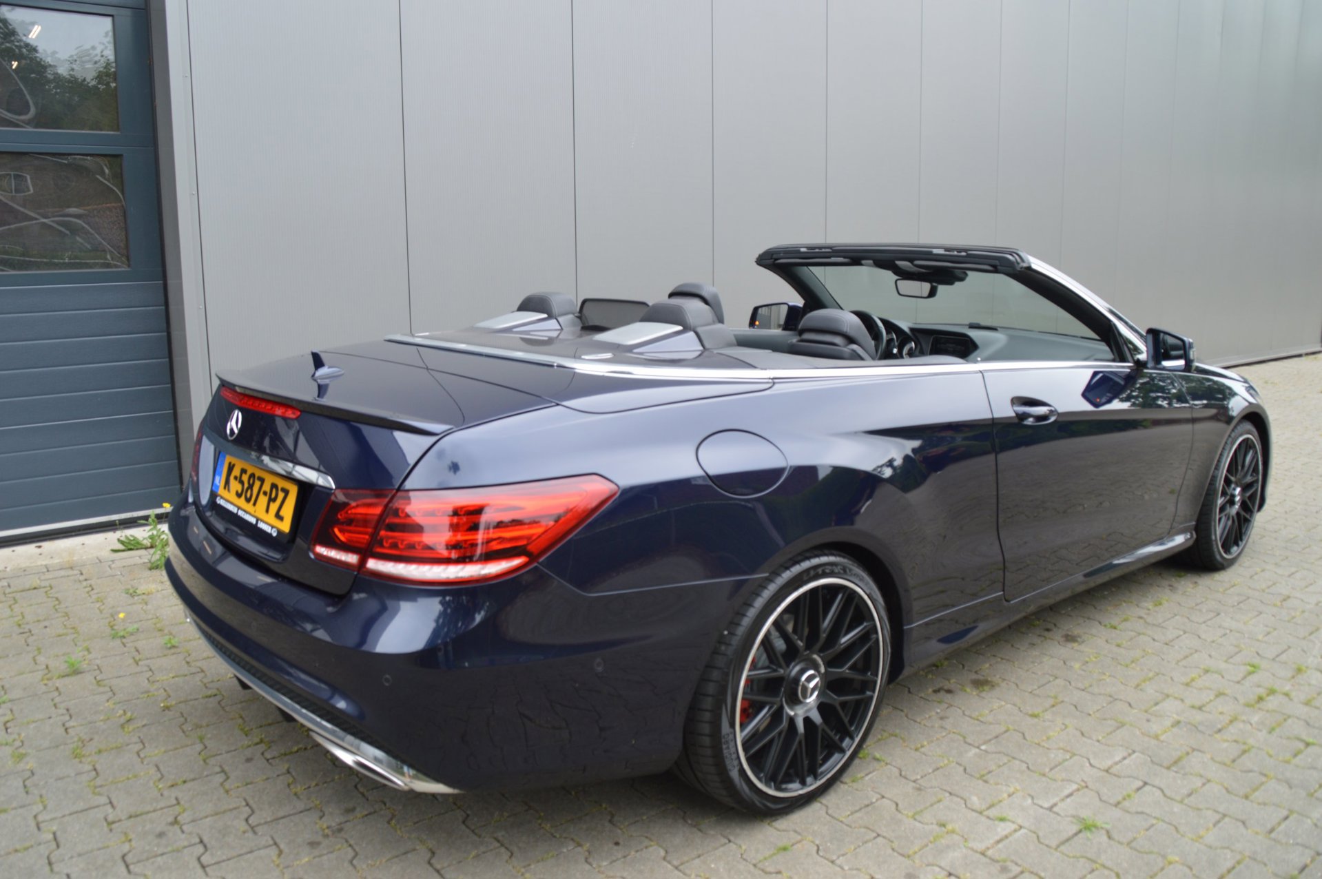Foto van Mercedes-Benz E 320