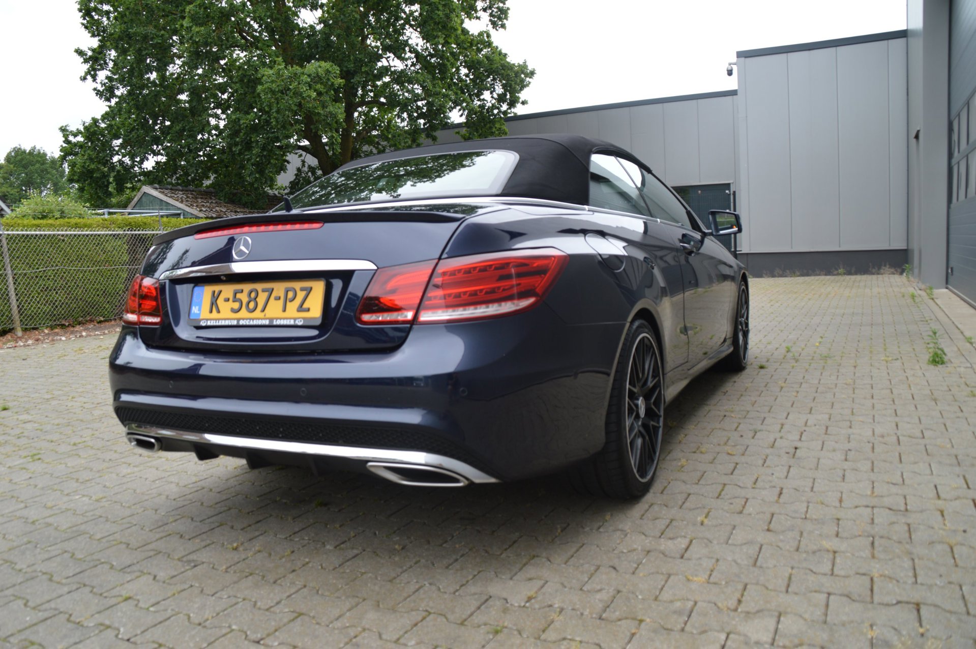 Foto van Mercedes-Benz E 320